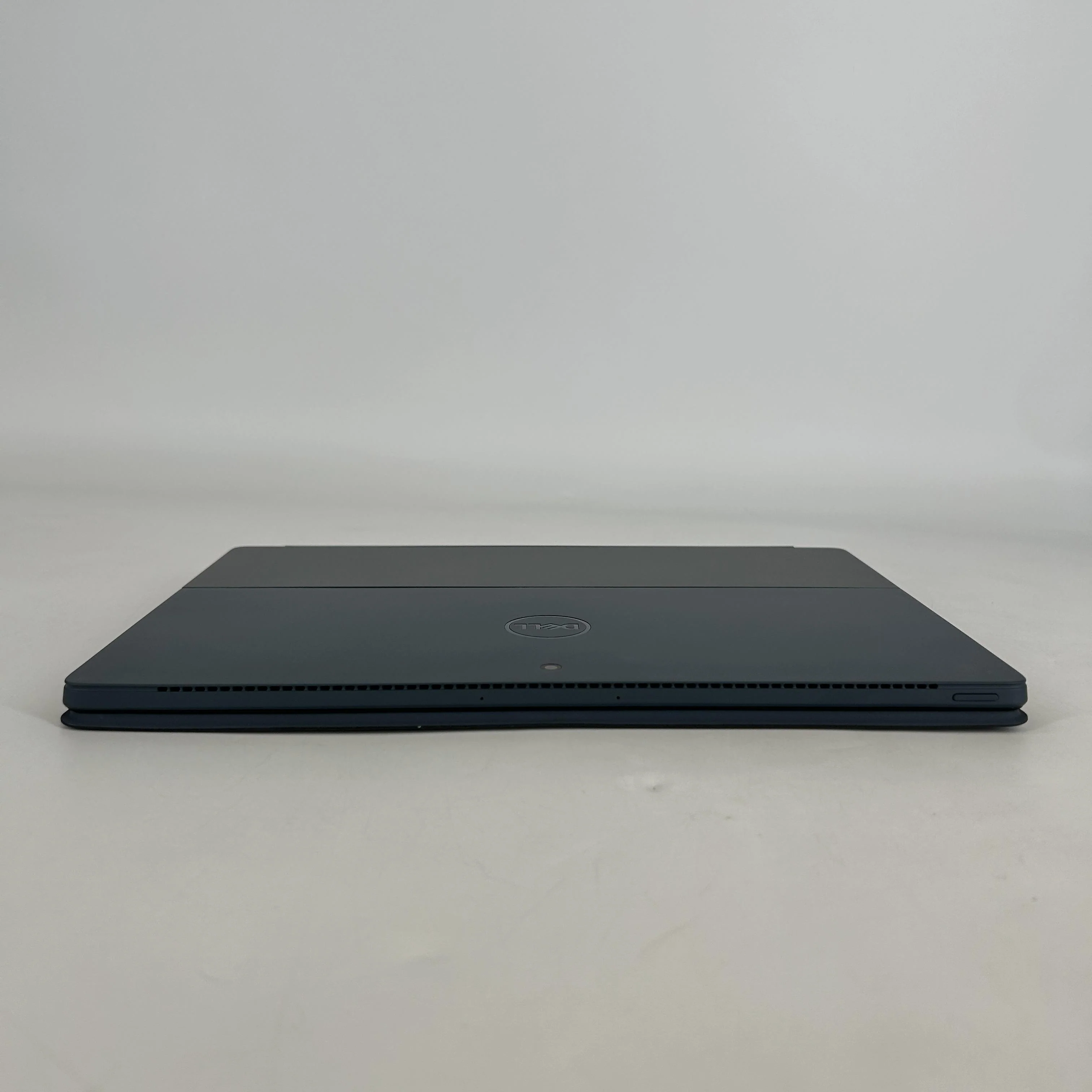 Dell Latitude 7350 13.3 Blue 4.4 GHz Intel Core Ultra 5 16GB RAM 256GB Solid State Drive - Image 9