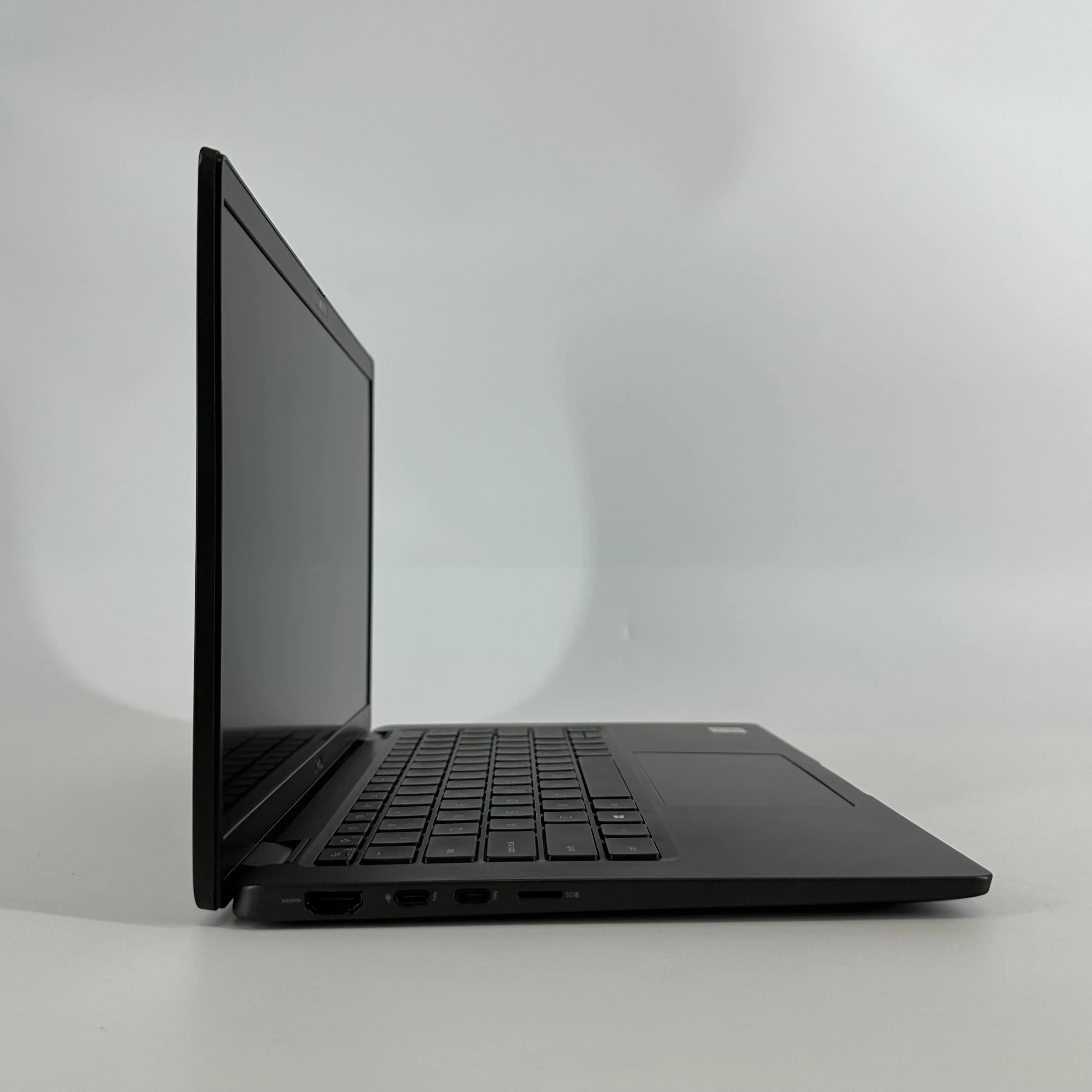 Dell Latitude 7410 14 Black 1.8 GHz Intel Core i7 10th Gen. 32GB RAM 256GB Solid State Drive - Image 7