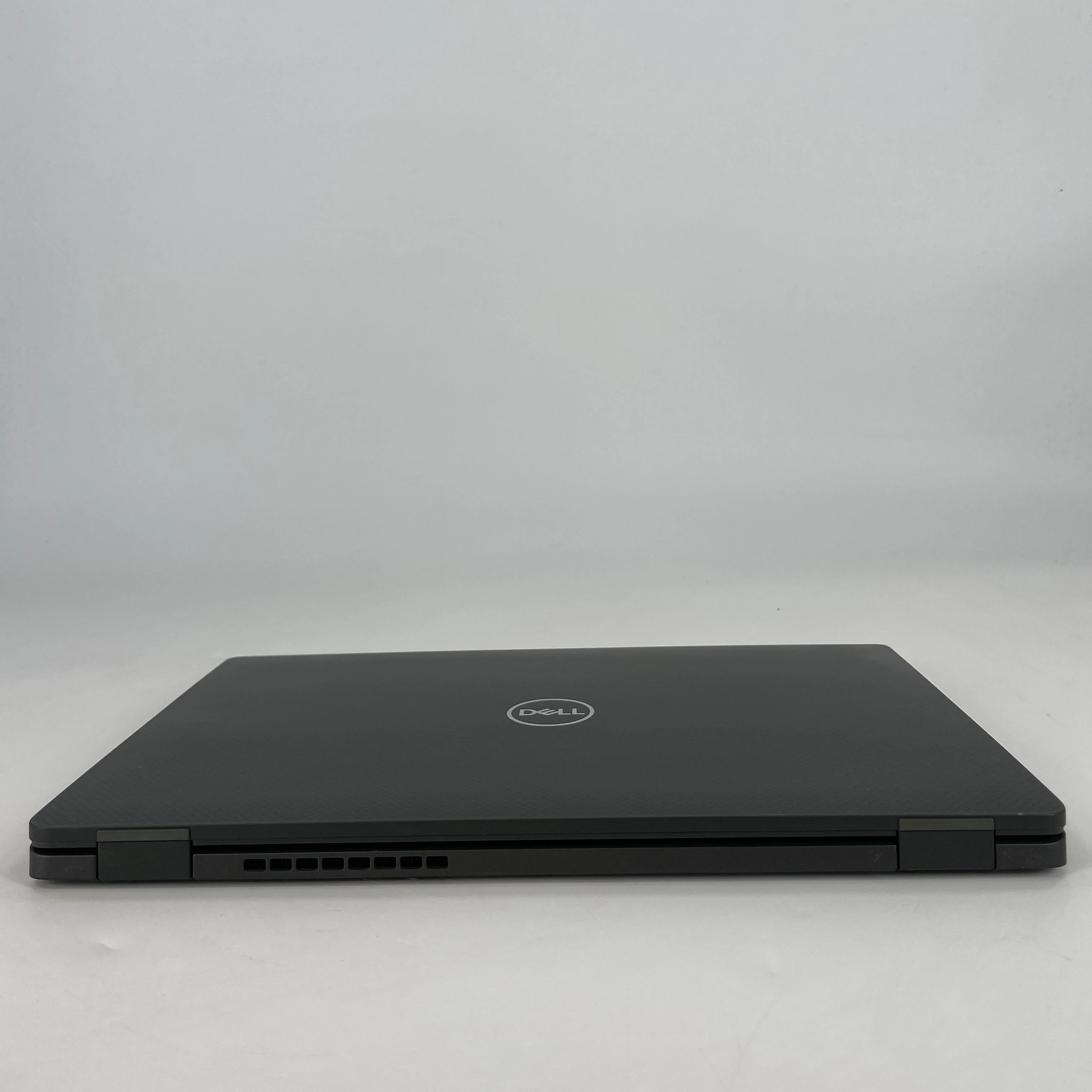 Dell Latitude 7410 14 Black 1.8 GHz Intel Core i7 10th Gen. 32GB RAM 256GB Solid State Drive - Image 7