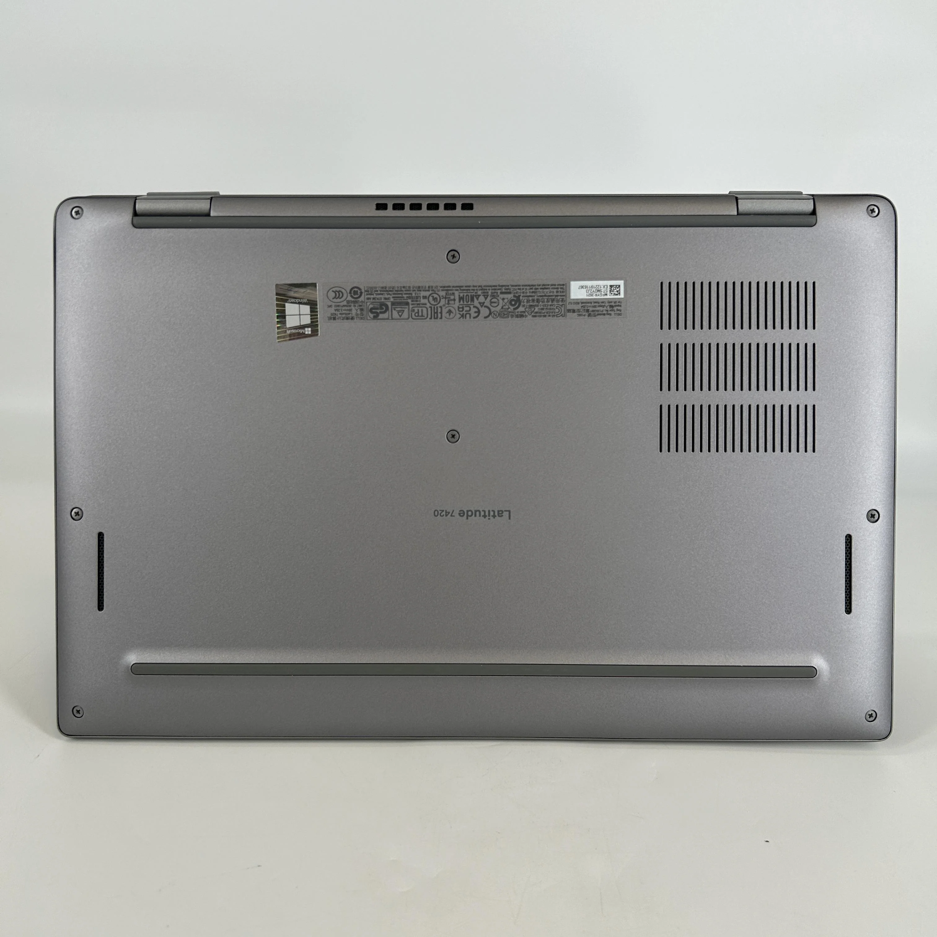 Dell Latitude 7420 14 Gray 3.0 GHz Intel Core i7 11th Gen. 16GB RAM 256GB Solid State Drive - Image 5