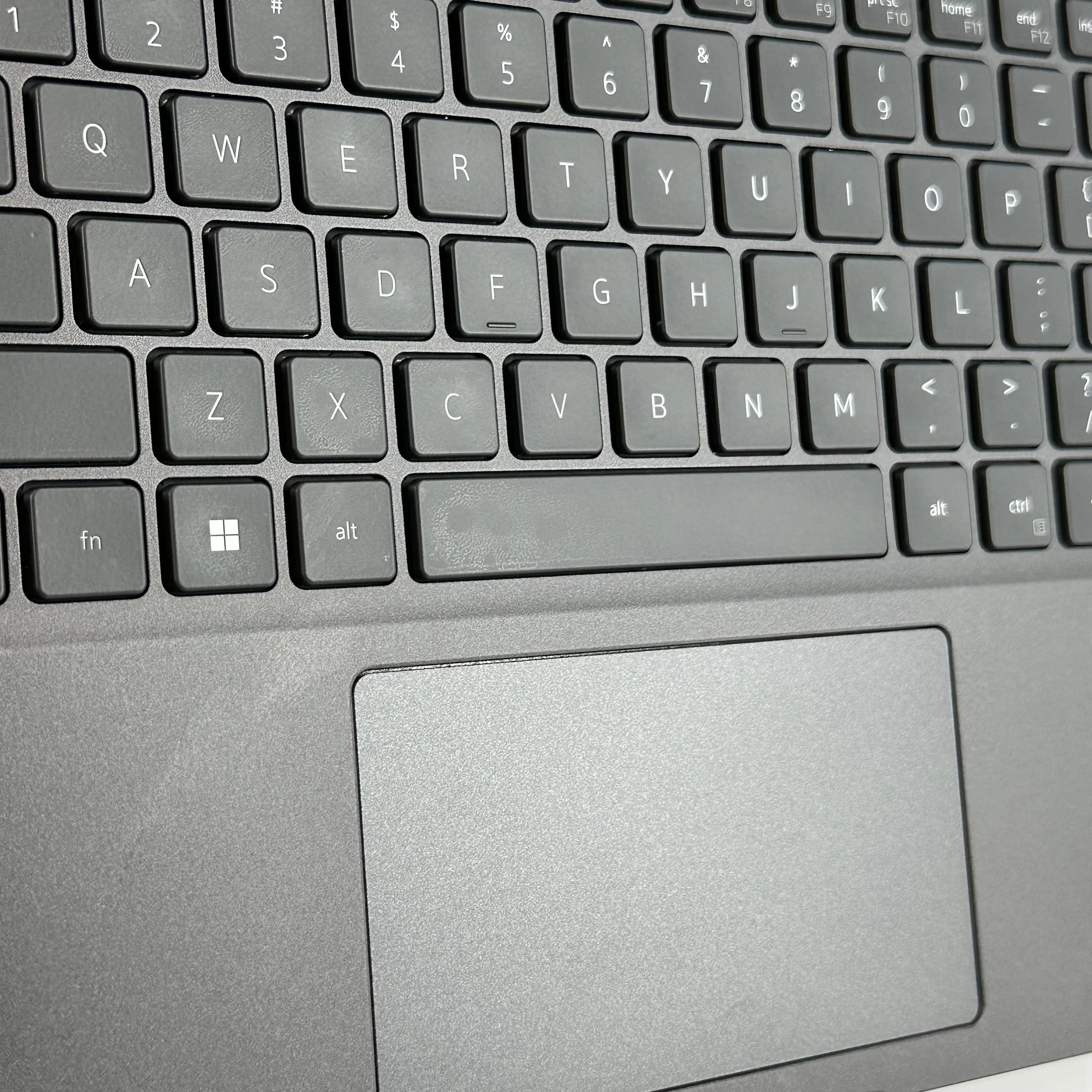 Dell Latitude 7430 14 Black 1.8 GHz Intel Core i7 12th Gen. 16GB RAM 256GB Solid State Drive - Image 3