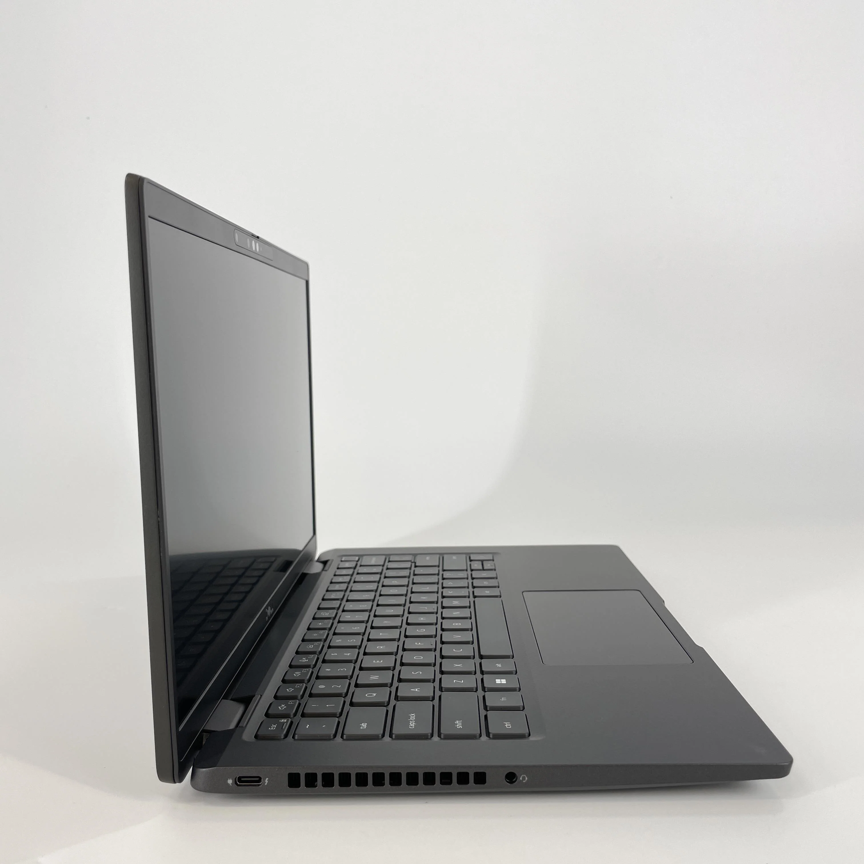 Dell Latitude 7430 14 Black 2.2 GHz Intel Core i7 12th Gen. 32GB RAM 256GB Solid State Drive - Image 3