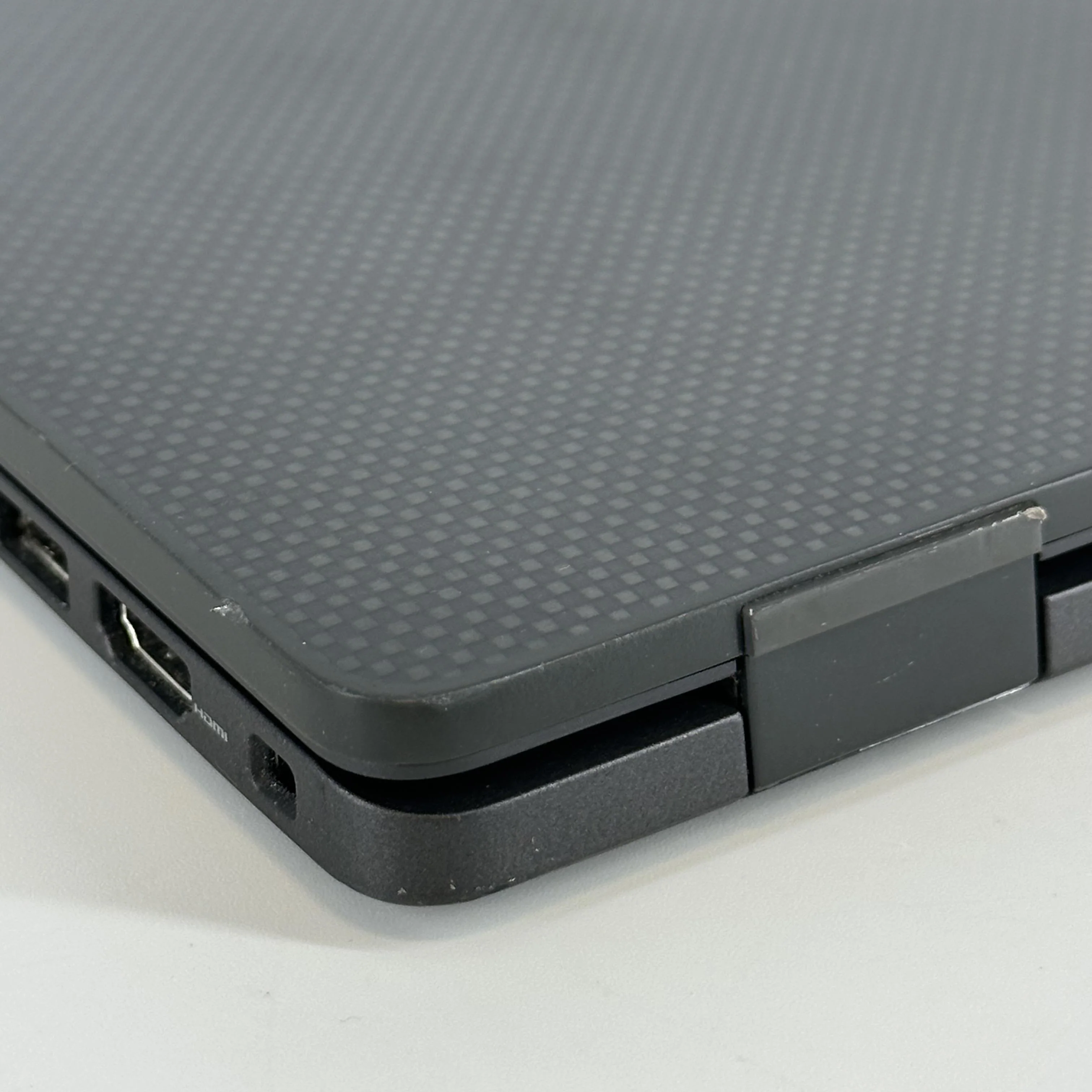 Dell Latitude 7430 14 Gray 1.7 GHz Intel Core i7 12th Gen. 16GB RAM 512GB Solid State Drive - Image 12