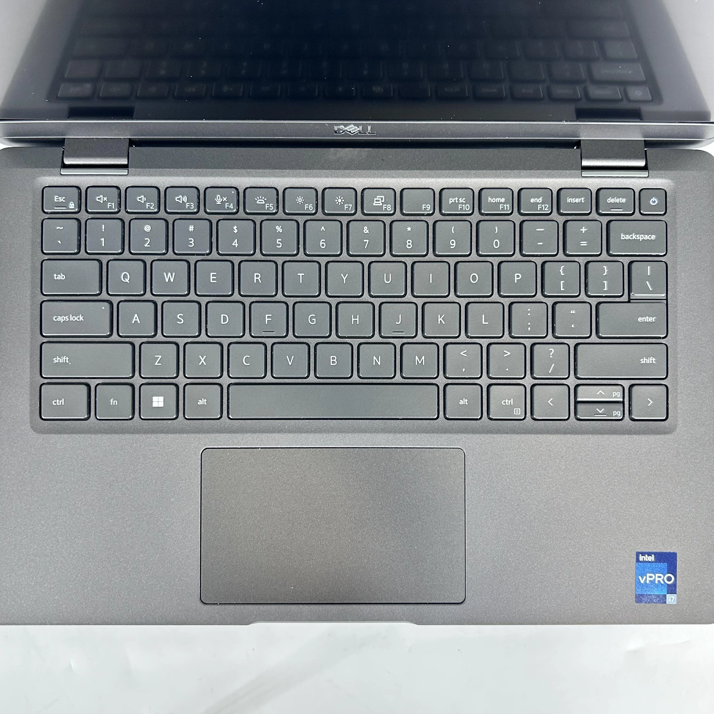 Dell Latitude 7430 14 Gray 2.2 GHz Intel Core i7 12th Gen. 32GB RAM 256GB Solid State Drive - Image 2