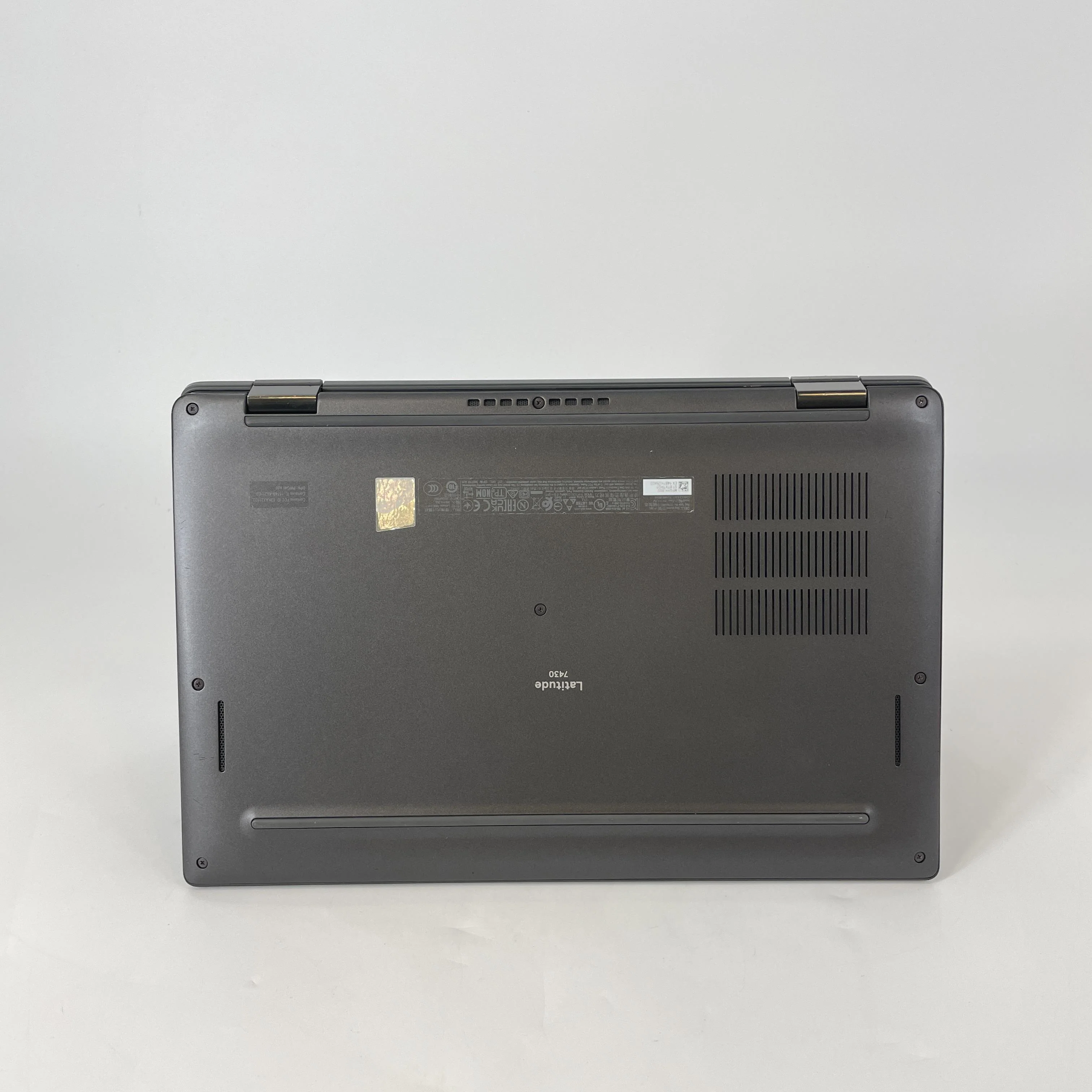 Dell Latitude 7430 (2-in-1) 14 Black 1.8 GHz Intel Core i7 12th Gen. 16GB RAM 512GB Solid State Drive - Image 4