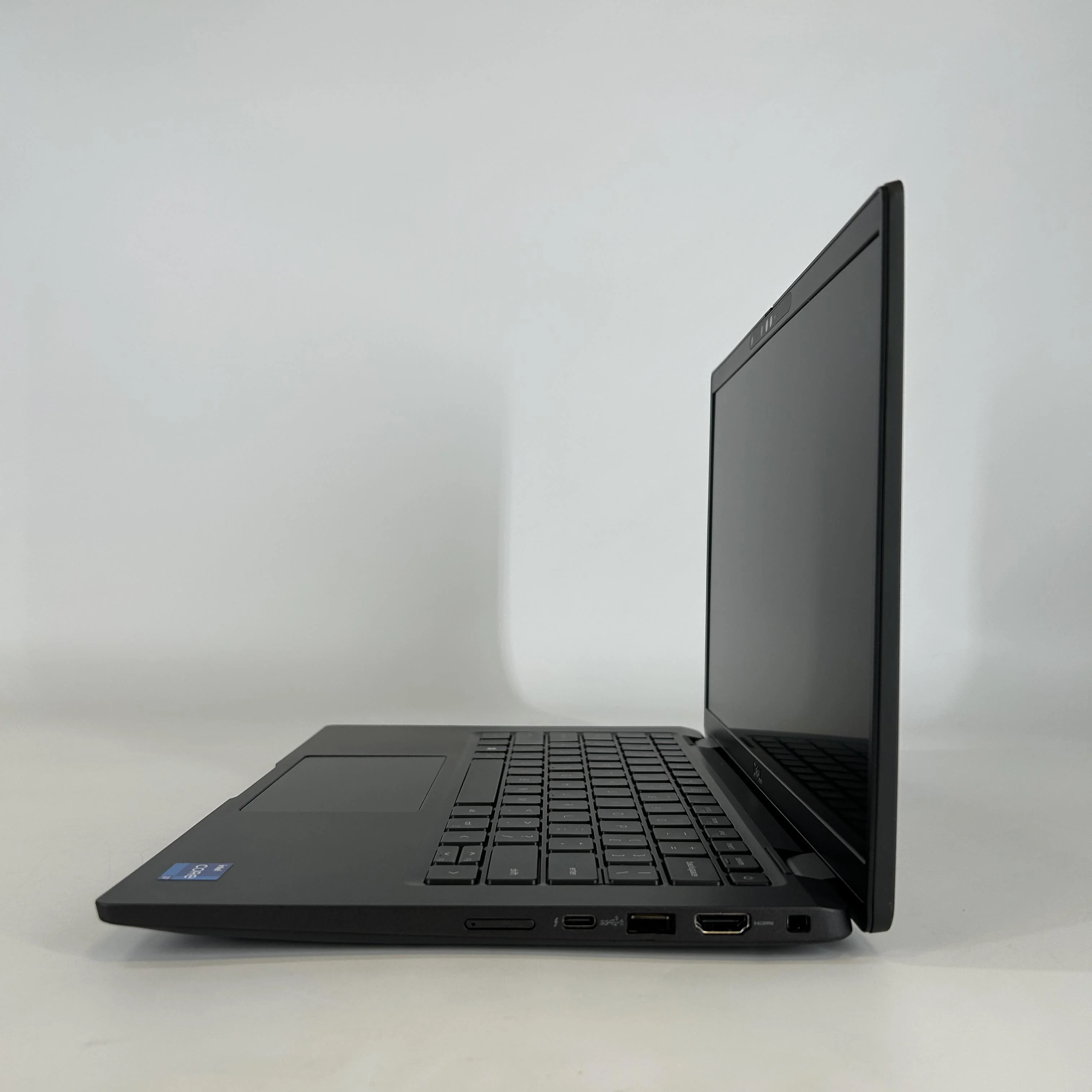 Dell Latitude 7430 (2-in-1) 14 Gray 2.2 GHz Intel Core i7 12th Gen. 32GB RAM 1TB Solid State Drive - Image 5