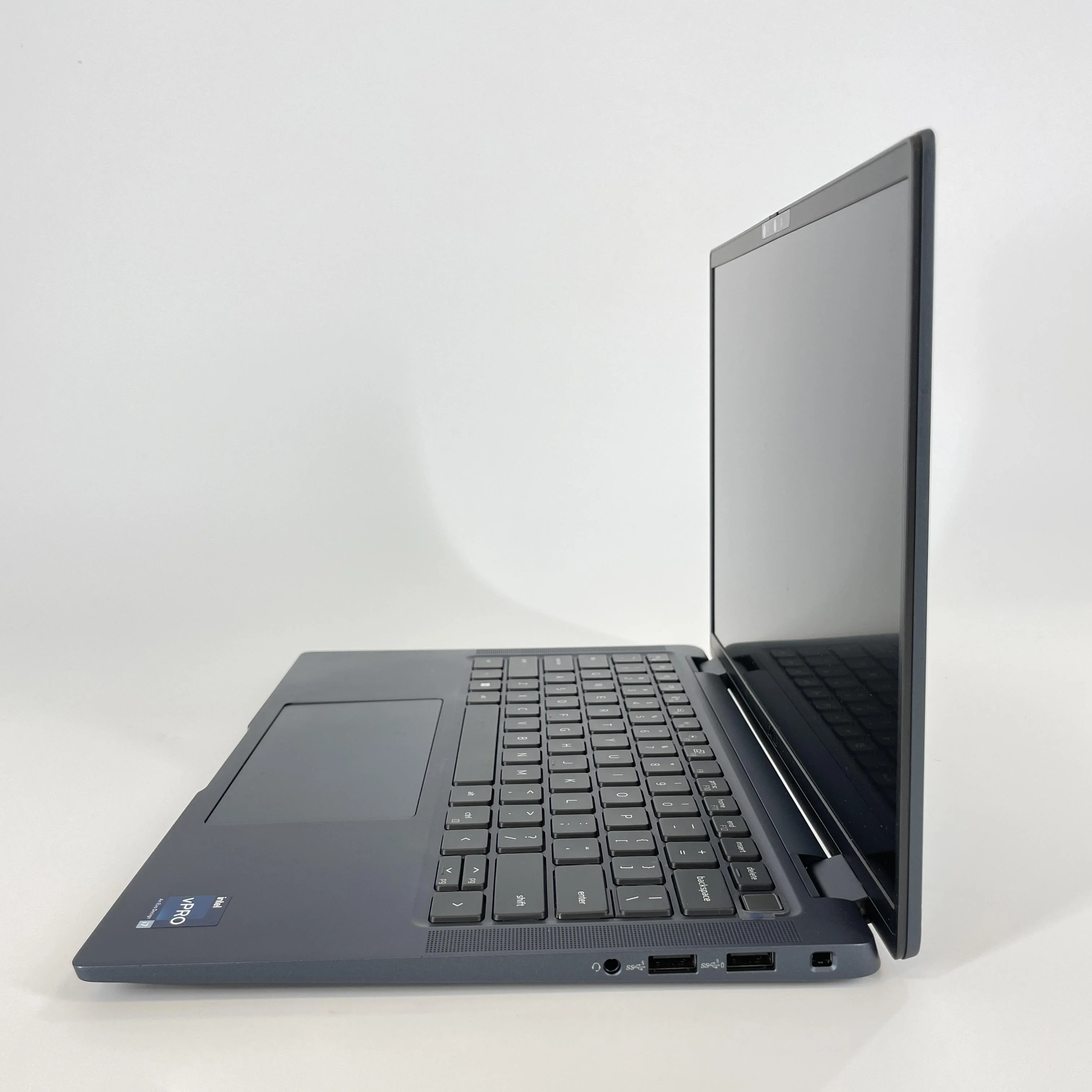 Dell Latitude 7440 14 Blue 1.8 GHz Intel Core i7 13th Gen. 32GB RAM 1TB Solid State Drive - Image 4