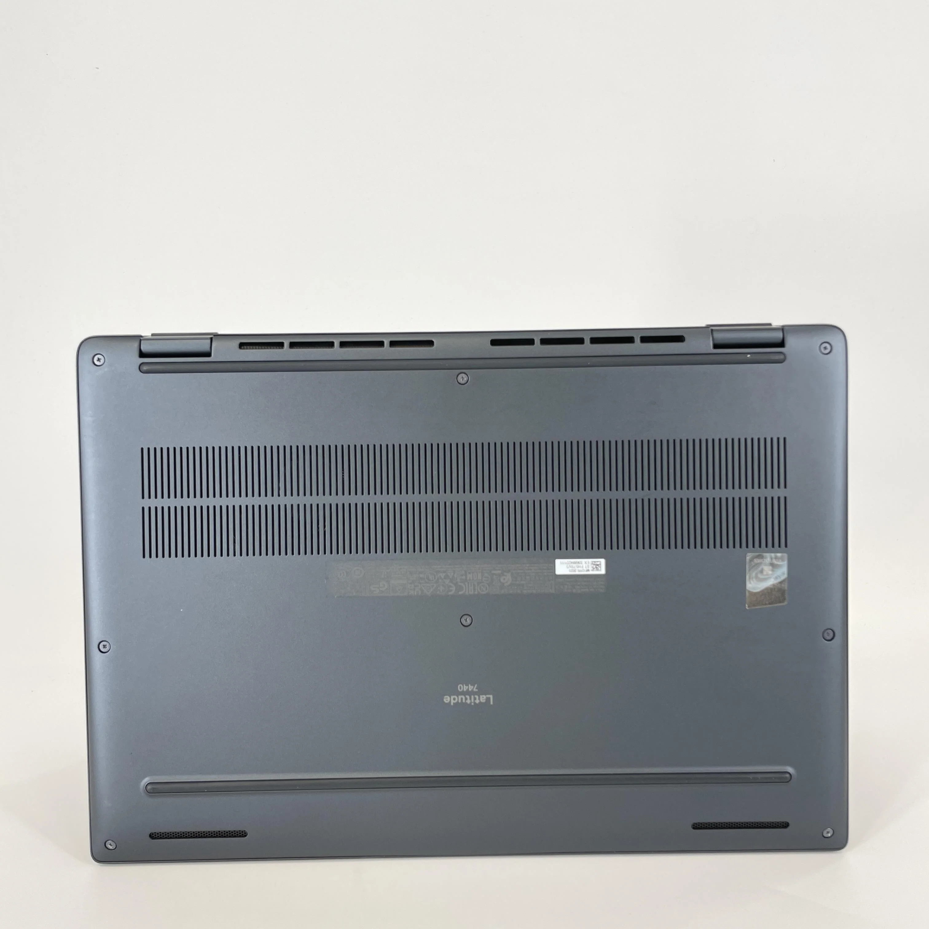 Dell Latitude 7440 14 Blue 1.8 GHz Intel Core i7 13th Gen. 32GB RAM 1TB Solid State Drive - Image 6