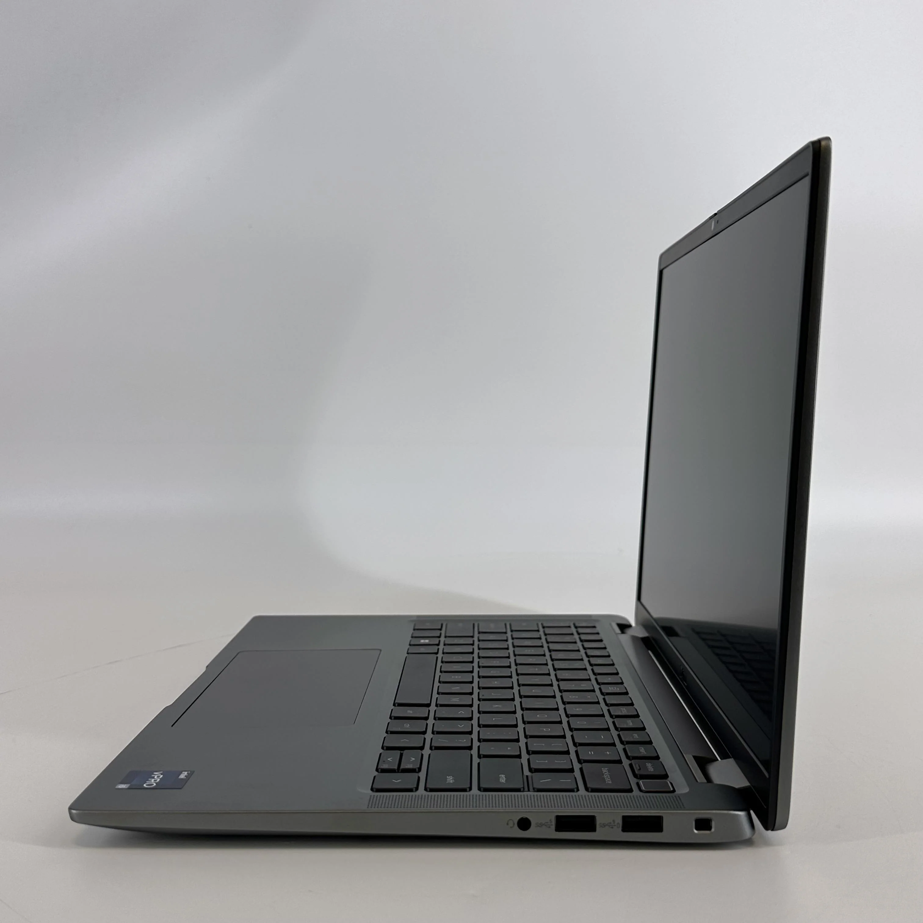 Dell Latitude 7440 14 Gray 1.6 GHz Intel Core i5 13th Gen. 16GB RAM 256GB Solid State Drive - Image 6