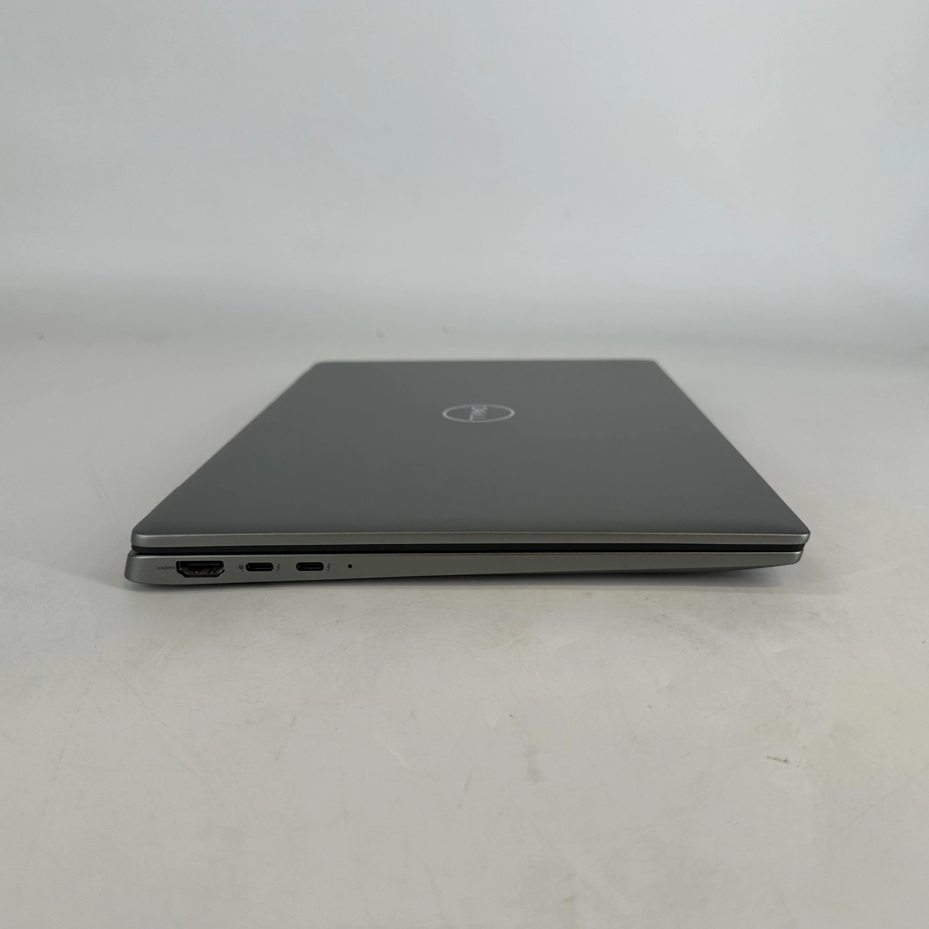 Dell Latitude 7440 14 Gray 1.6 GHz Intel Core i5 13th Gen. 16GB RAM 256GB Solid State Drive - Image 9