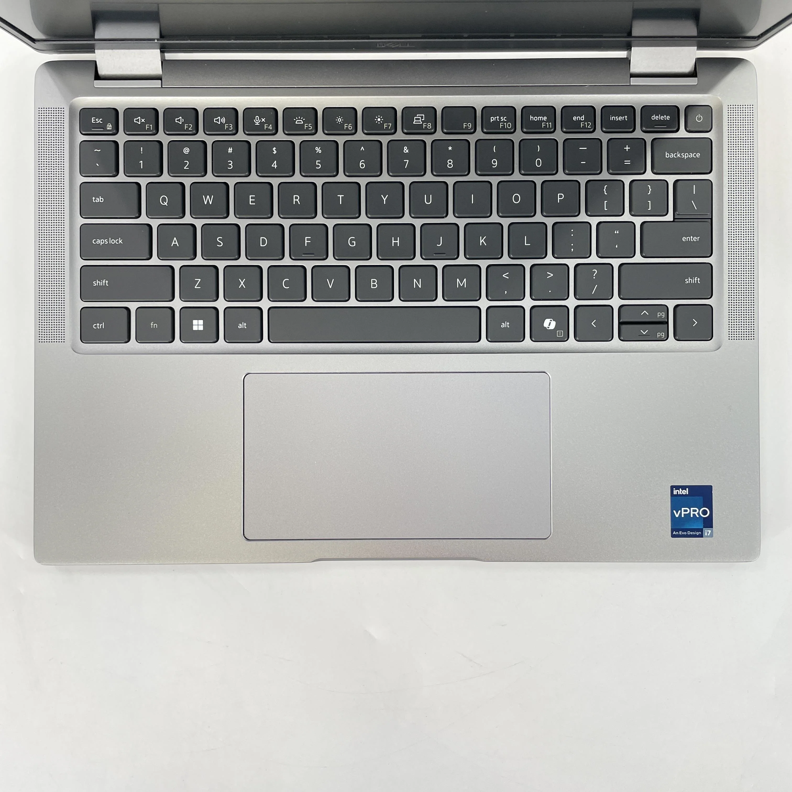 Dell Latitude 7440 14 Gray 1.9 GHz Intel Core i7 13th Gen. 32GB RAM 256GB Solid State Drive - Image 14