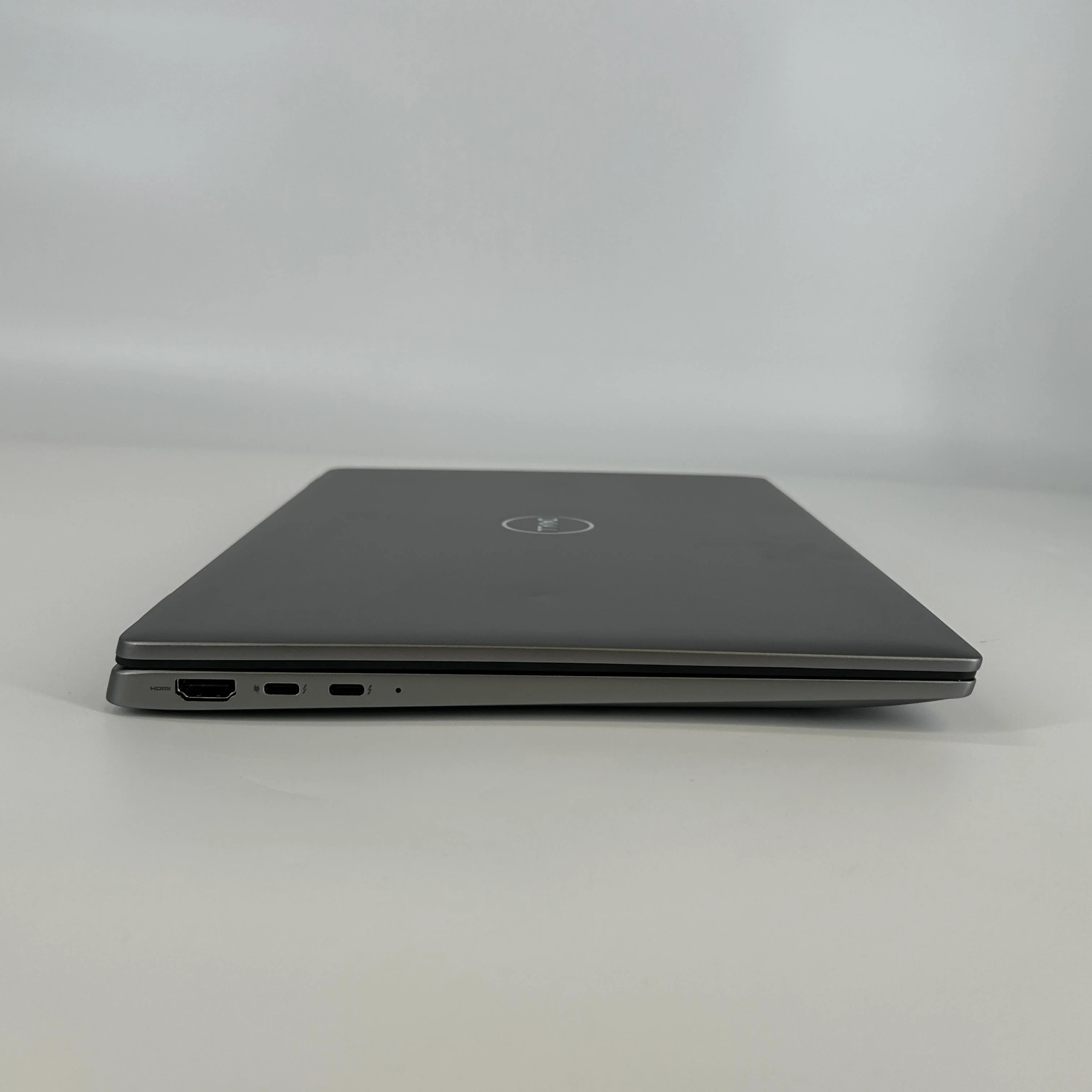 Dell Latitude 7450 14 Gray 2.1 GHz Intel Core Ultra 5 32GB RAM 256GB Solid State Drive - Image 9
