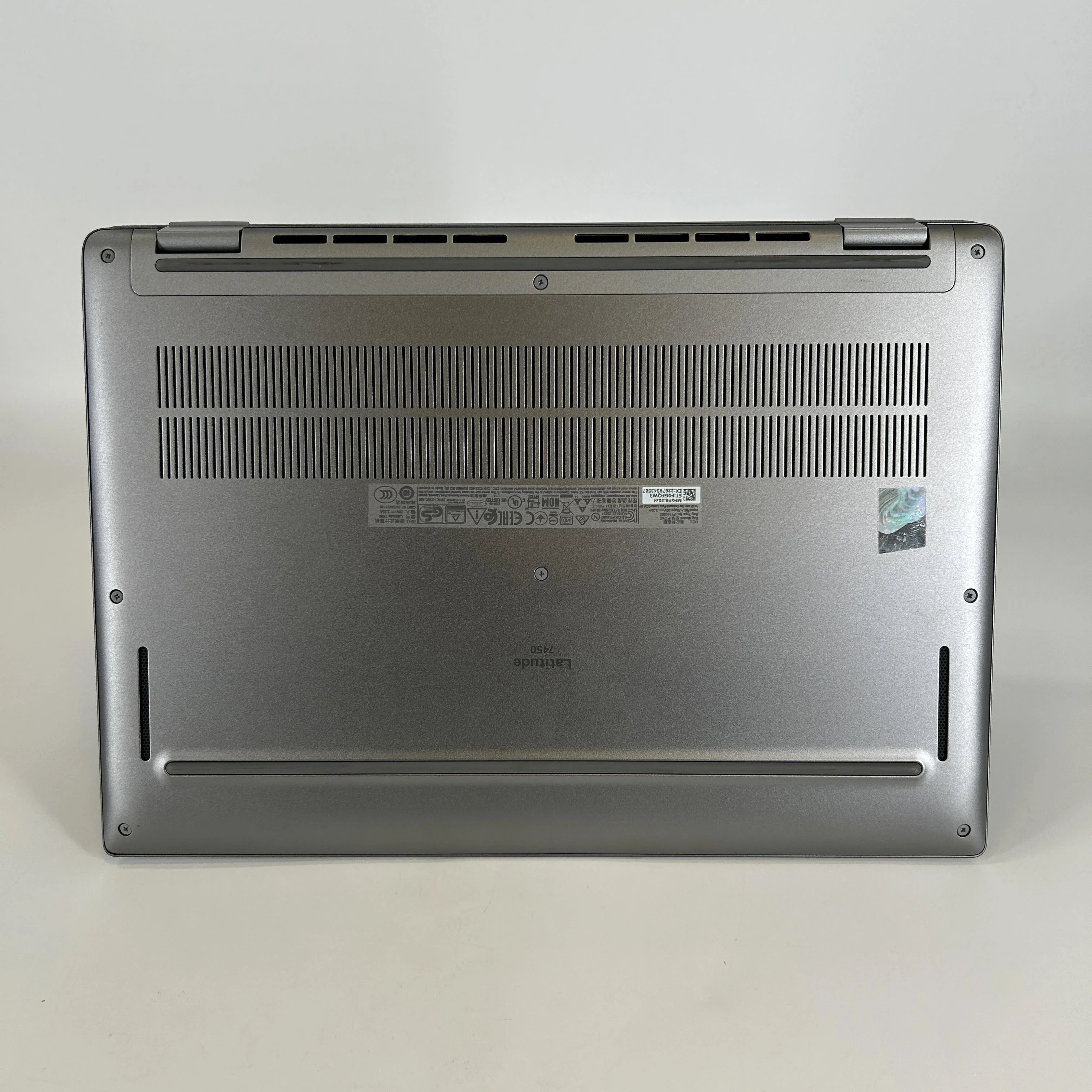 Dell Latitude 7450 14 Gray 2.1 GHz Intel Core Ultra 5 32GB RAM 256GB Solid State Drive - Image 7