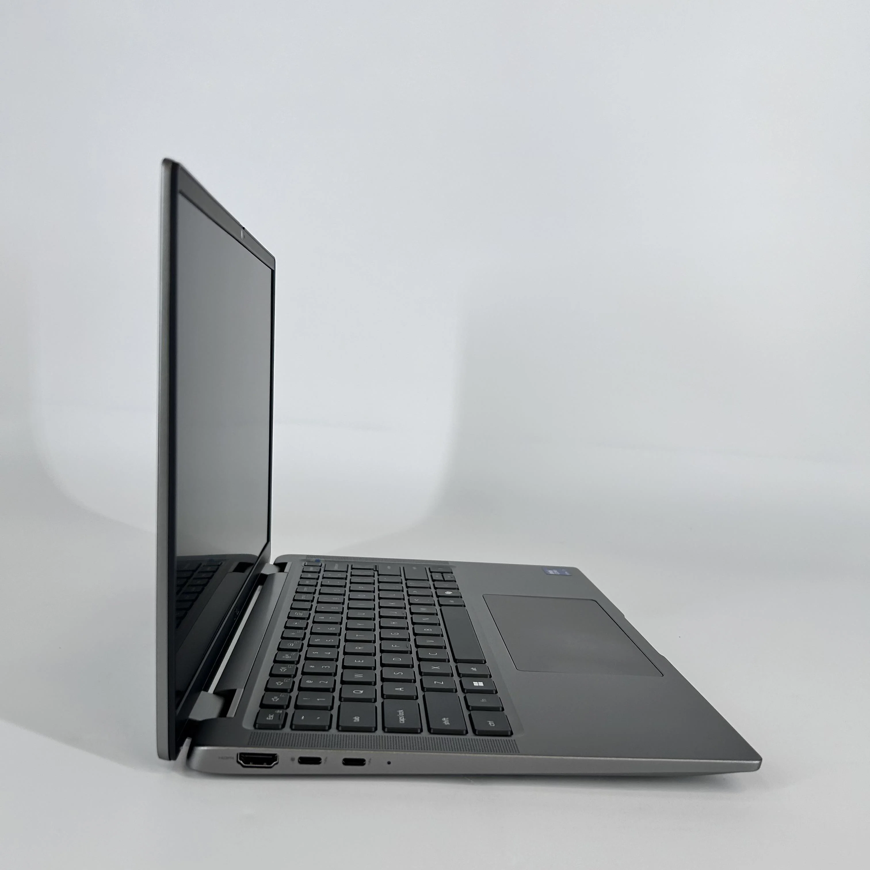Dell Latitude 7450 14 Gray 2.1 GHz Intel Core Ultra 7 16GB RAM 512GB Solid State Drive - Image 3