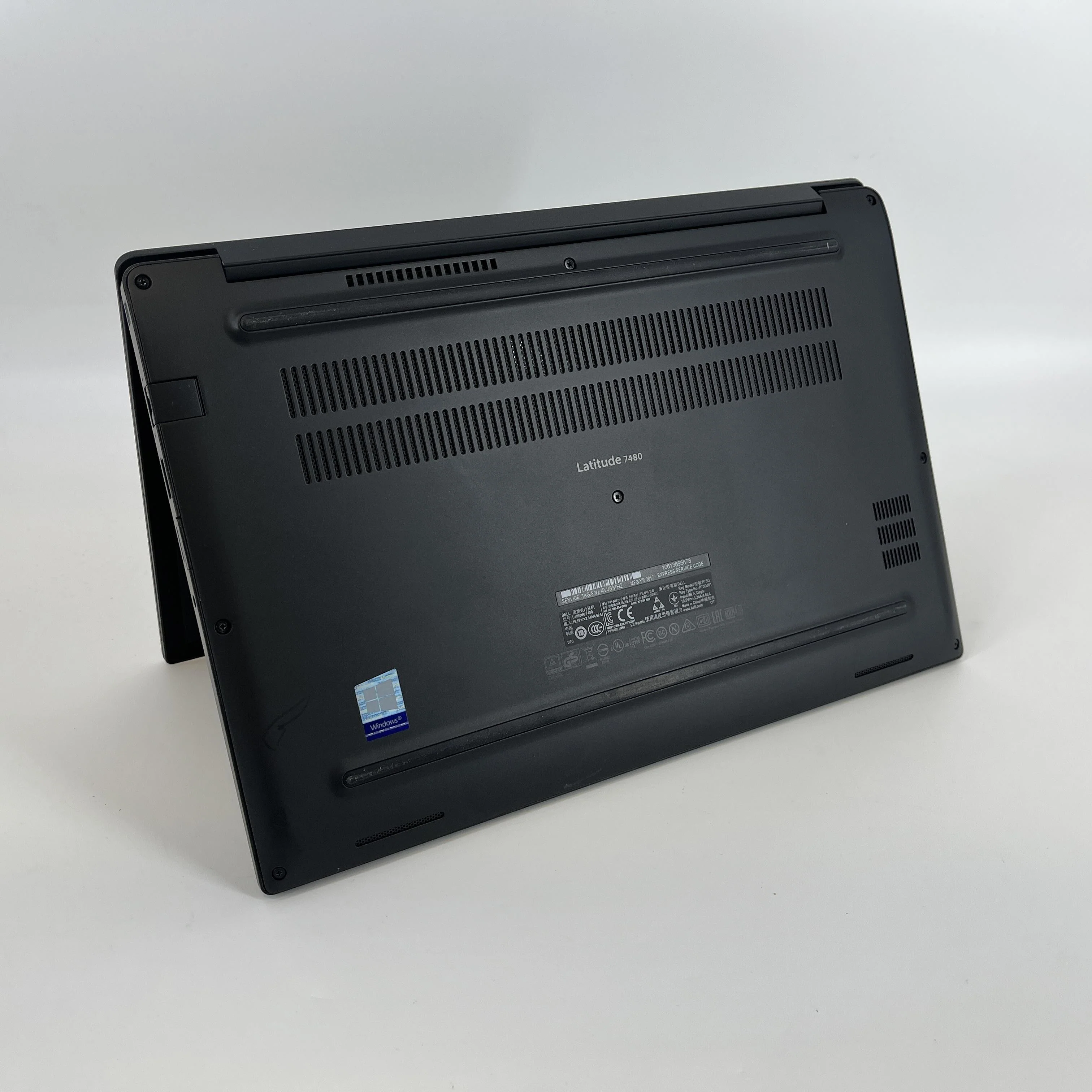 Dell Latitude 7480 14 Black 2.8 GHz Intel Core i7 7th Gen. 32GB RAM 1TB Solid State Drive - Image 3