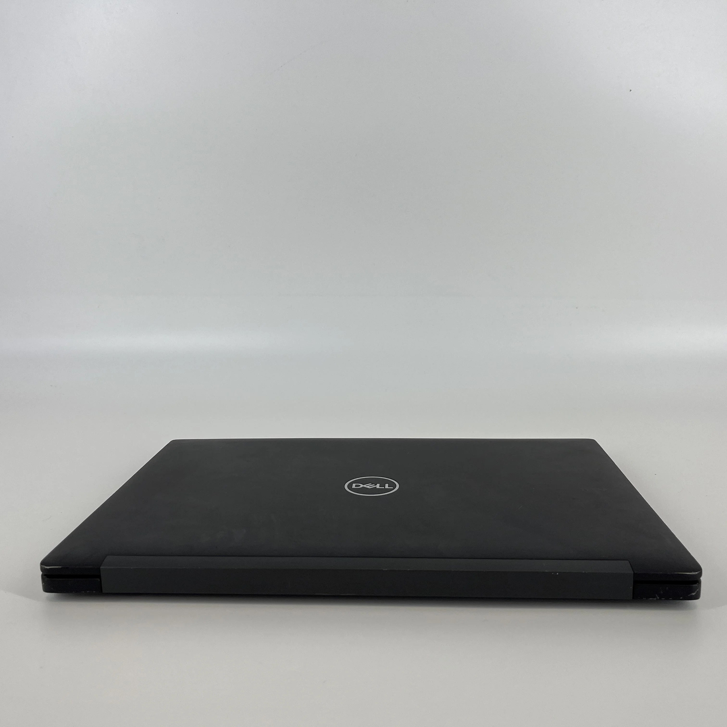 Dell Latitude 7490 14 Black 1.7 GHz Intel Core i5 8th Gen. 8GB RAM 256GB Solid State Drive - Image 4