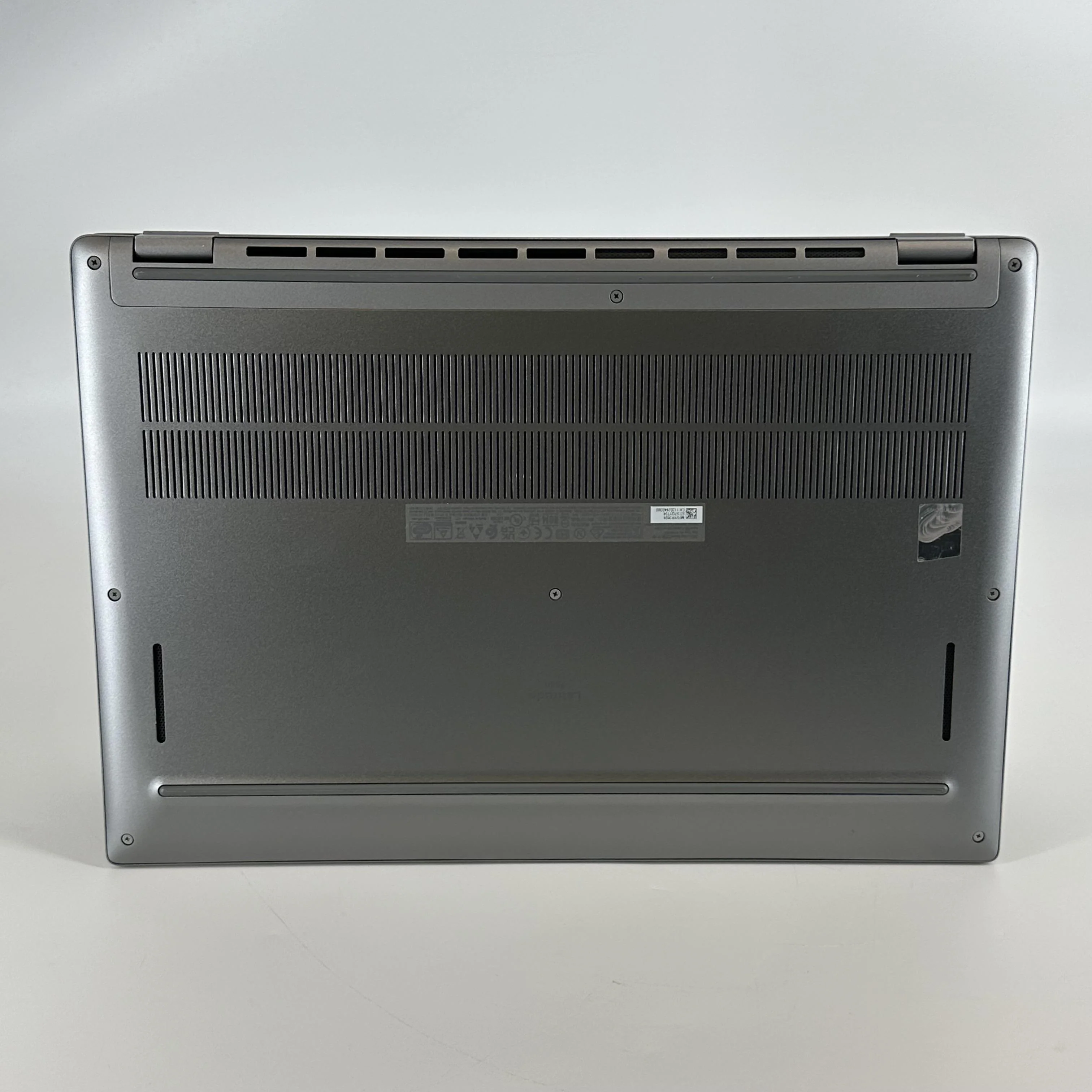 Dell Latitude 7640 16 Gray 1.9 GHz Intel Core i7 13th Gen. 16GB RAM 512GB Solid State Drive - Image 5