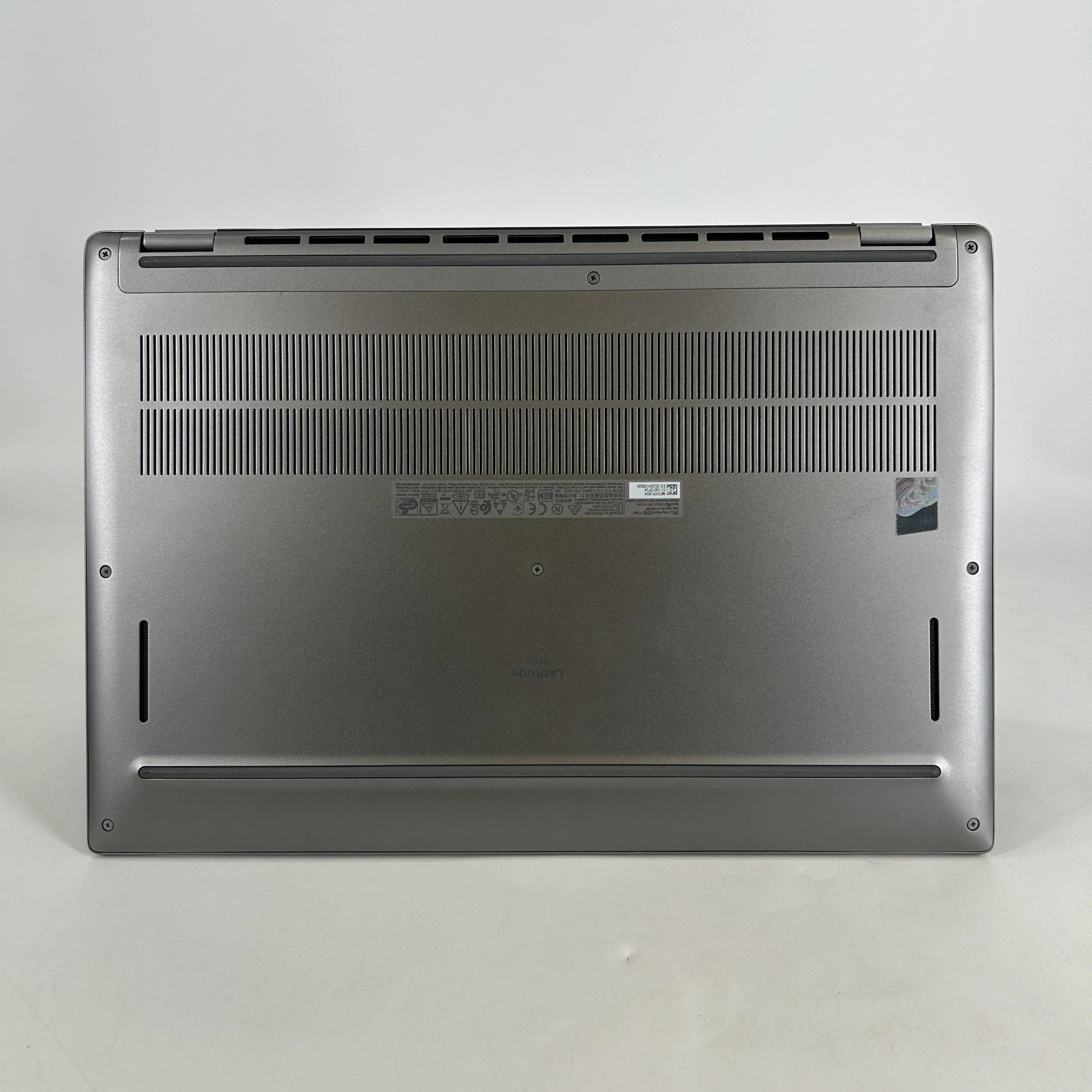 Dell Latitude 7650 16 Gray 2.1 GHz Intel Core Ultra 5 16GB RAM 256GB Solid State Drive - Image 5