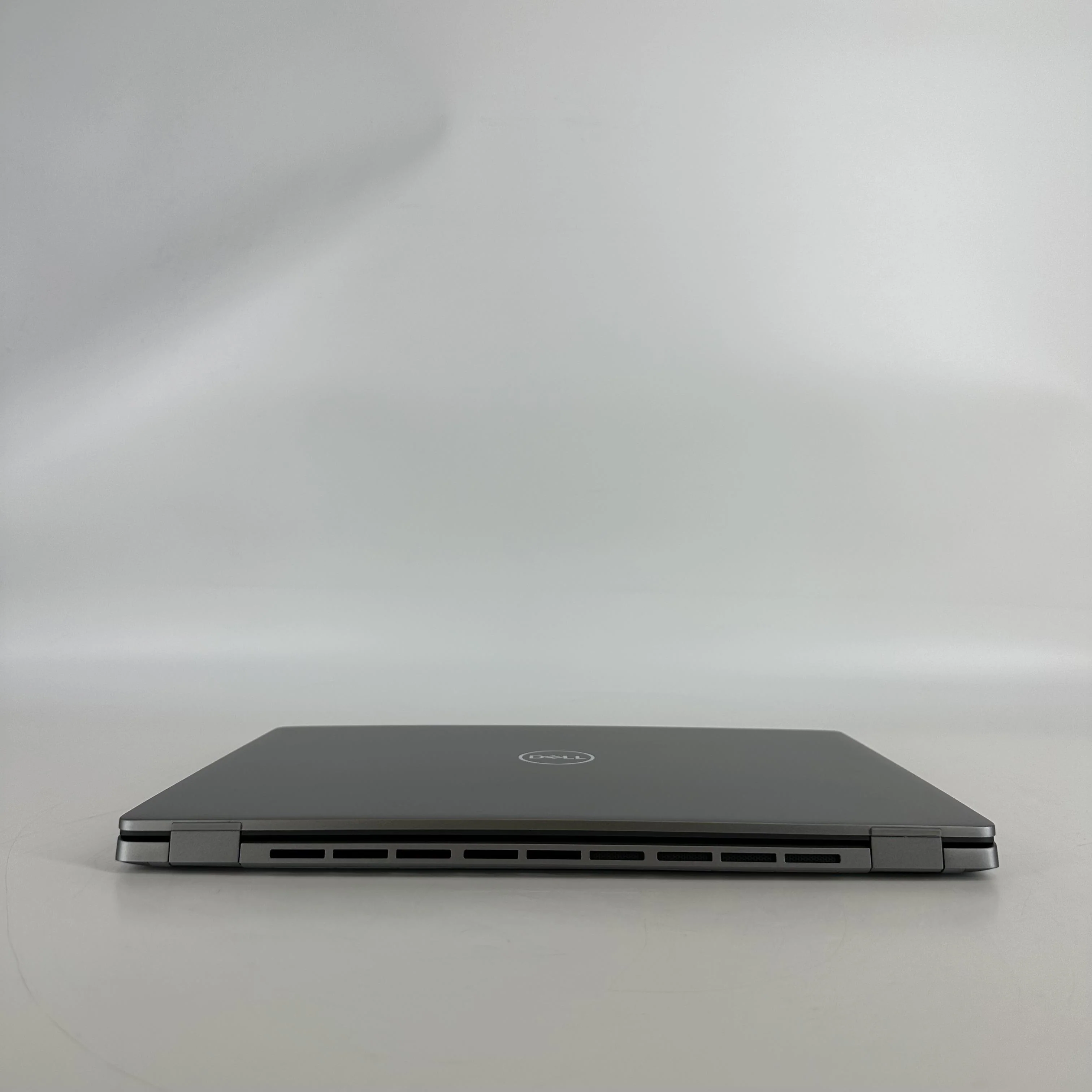 Dell Latitude 7650 16 Gray 2.1 GHz Intel Core Ultra 5 16GB RAM 256GB Solid State Drive - Image 8