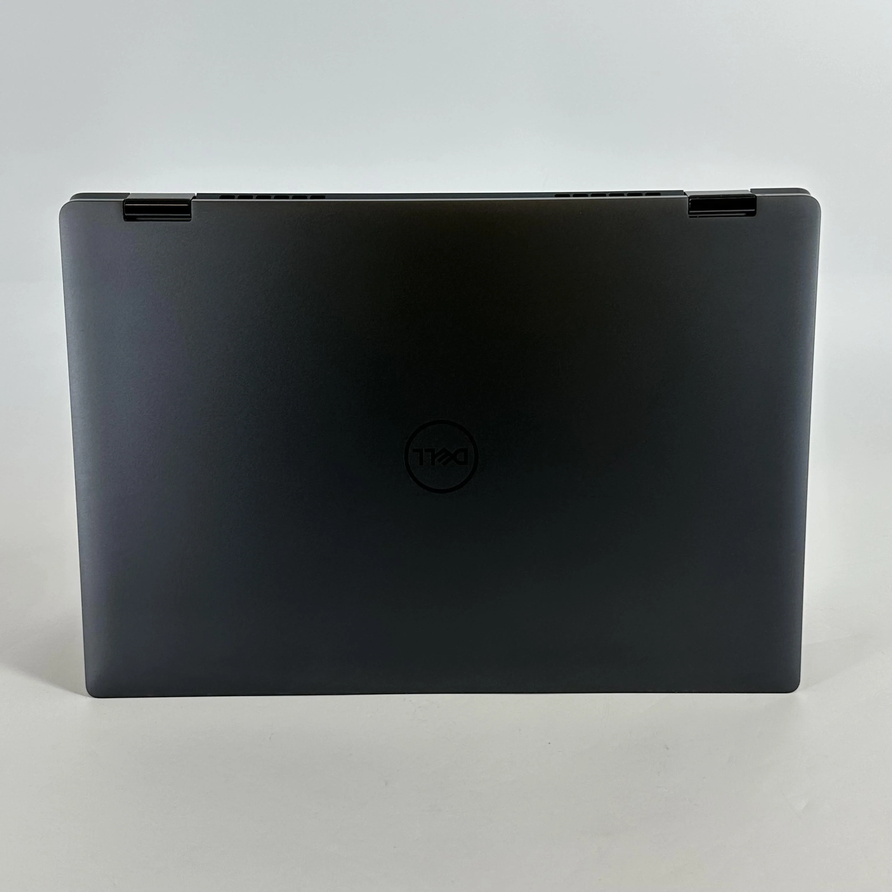 Dell Latitude 9430 (2-in-1) 14 Gray 1.8 GHz Intel Core i7 12th Gen. 32GB RAM 1TB Solid State Drive - Image 5