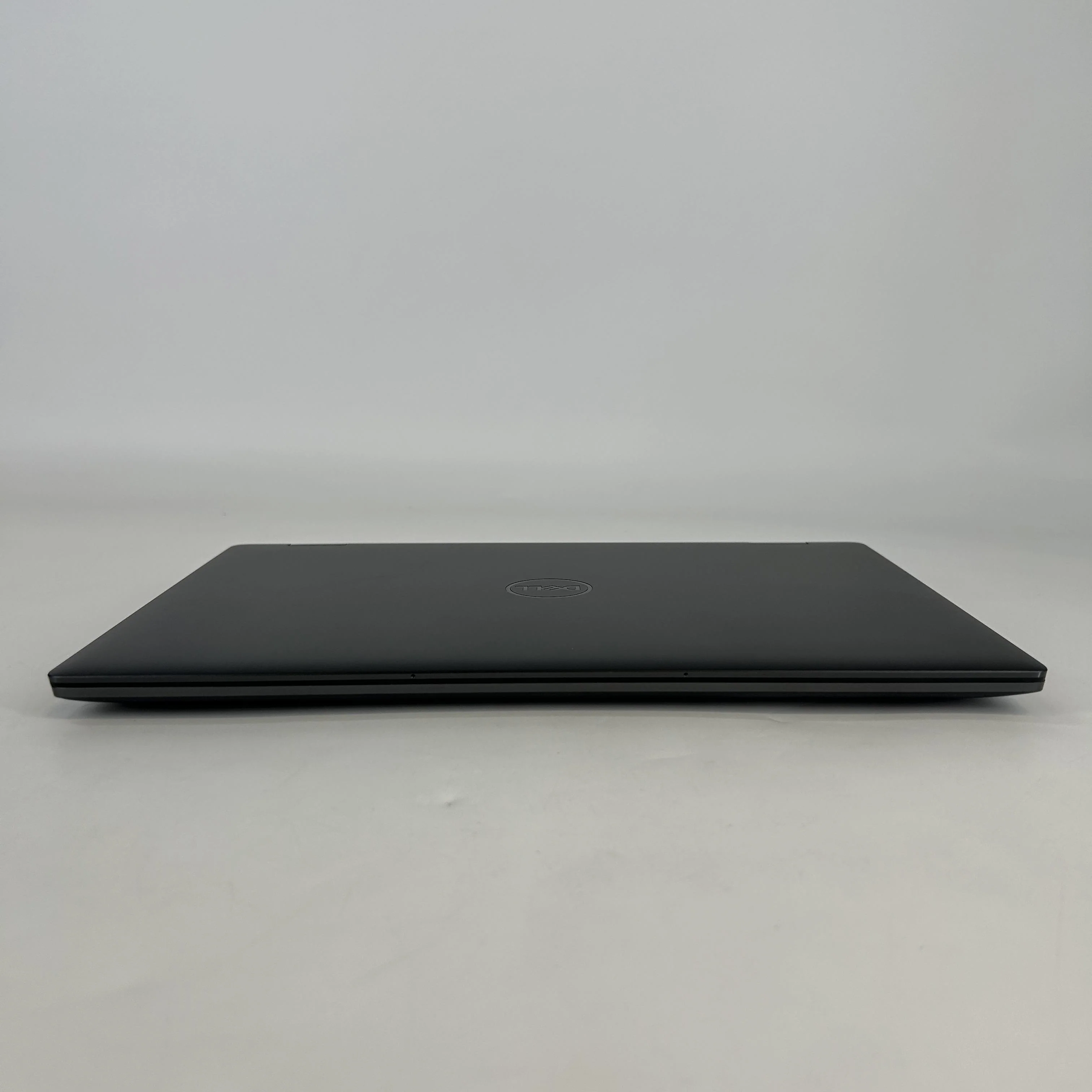 Dell Latitude 9440 (2-in-1) 14 Gray 1.8 GHz Intel Core i7 13th Gen. 32GB RAM 1TB Solid State Drive - Image 10
