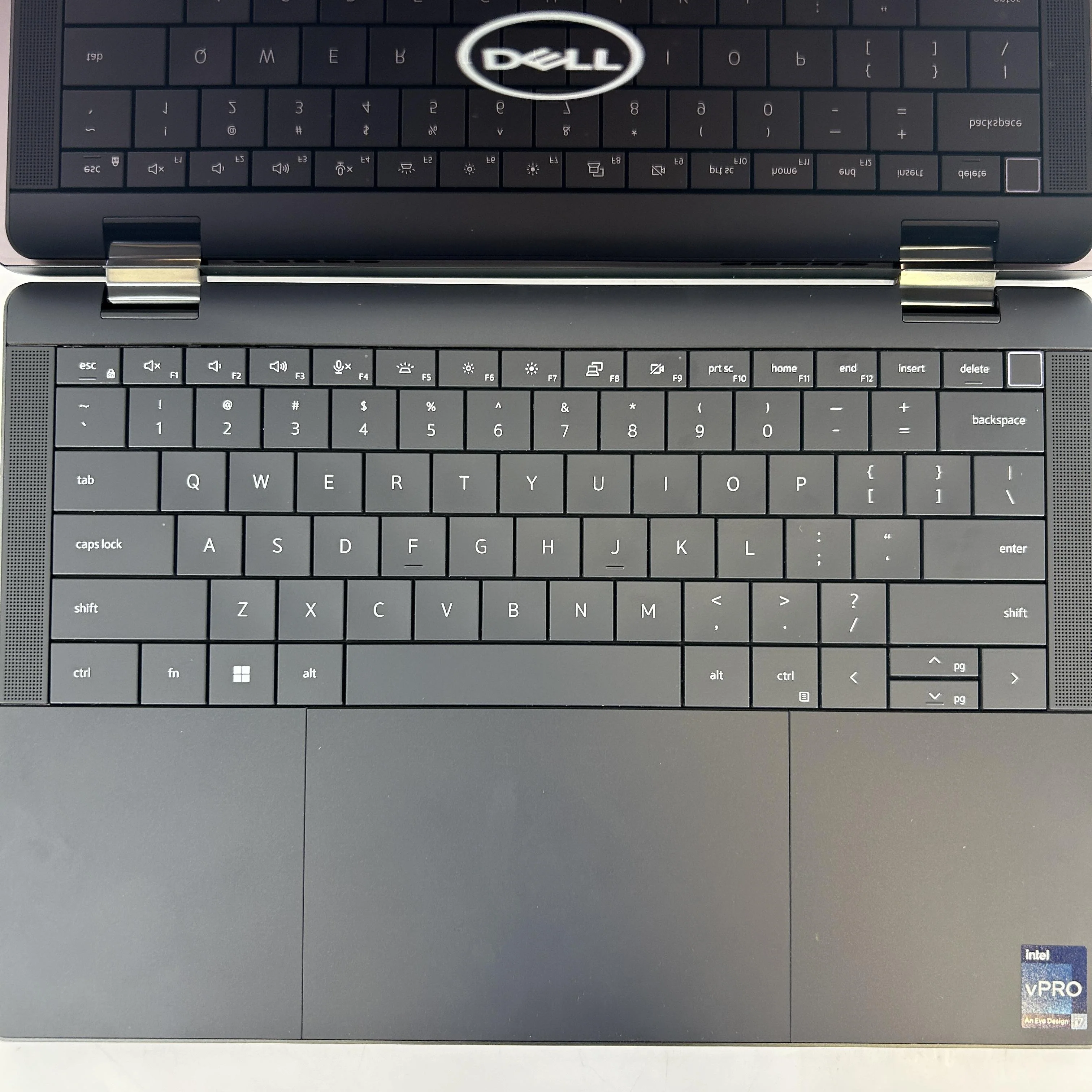 Dell Latitude 9440 (2-in-1) 14 Gray 1.8 GHz Intel Core i7 13th Gen. 64GB RAM 1TB Solid State Drive - Image 2