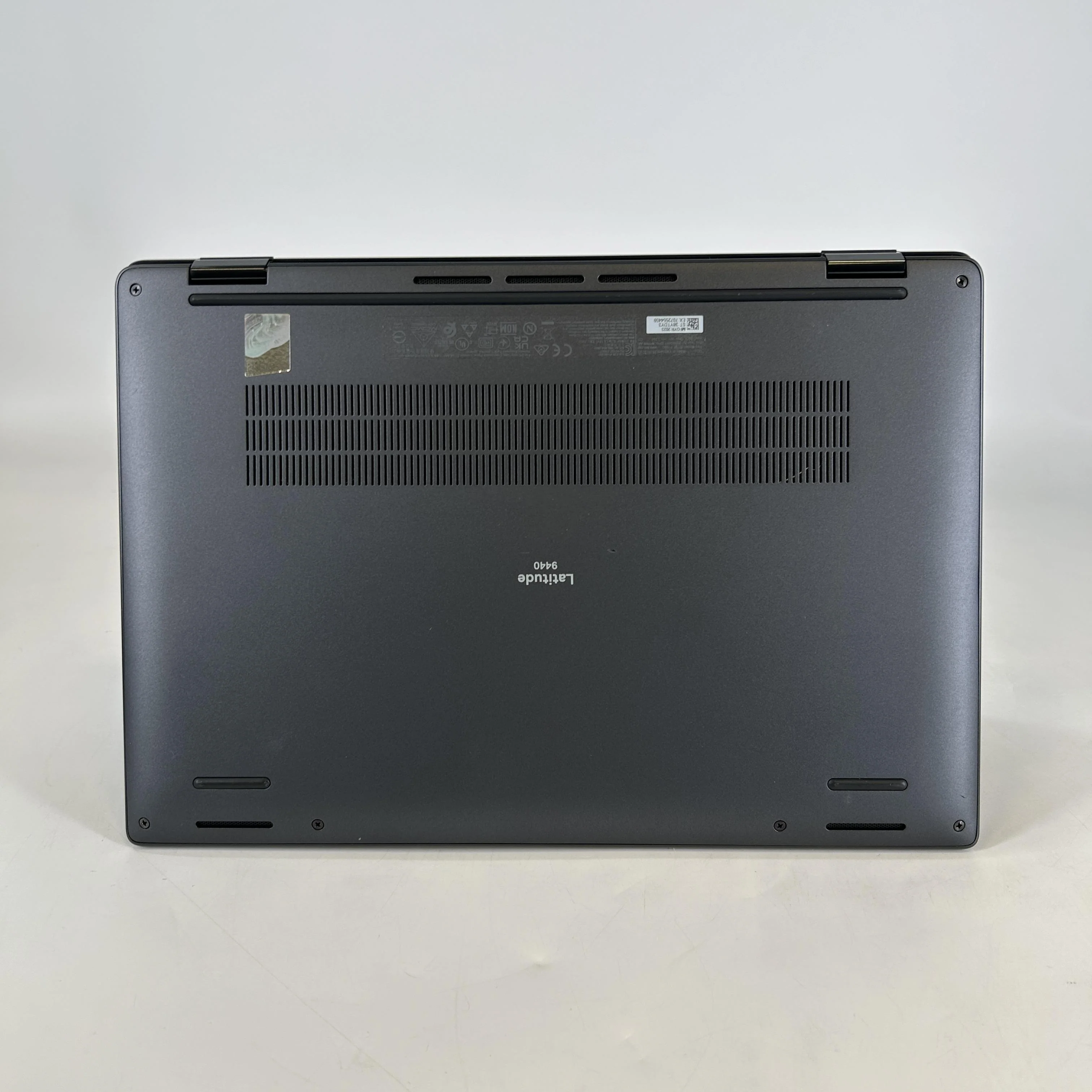 Dell Latitude 9440 (2-in-1) 14 Gray 1.8 GHz Intel Core i7 13th Gen. 64GB RAM 1TB Solid State Drive - Image 6