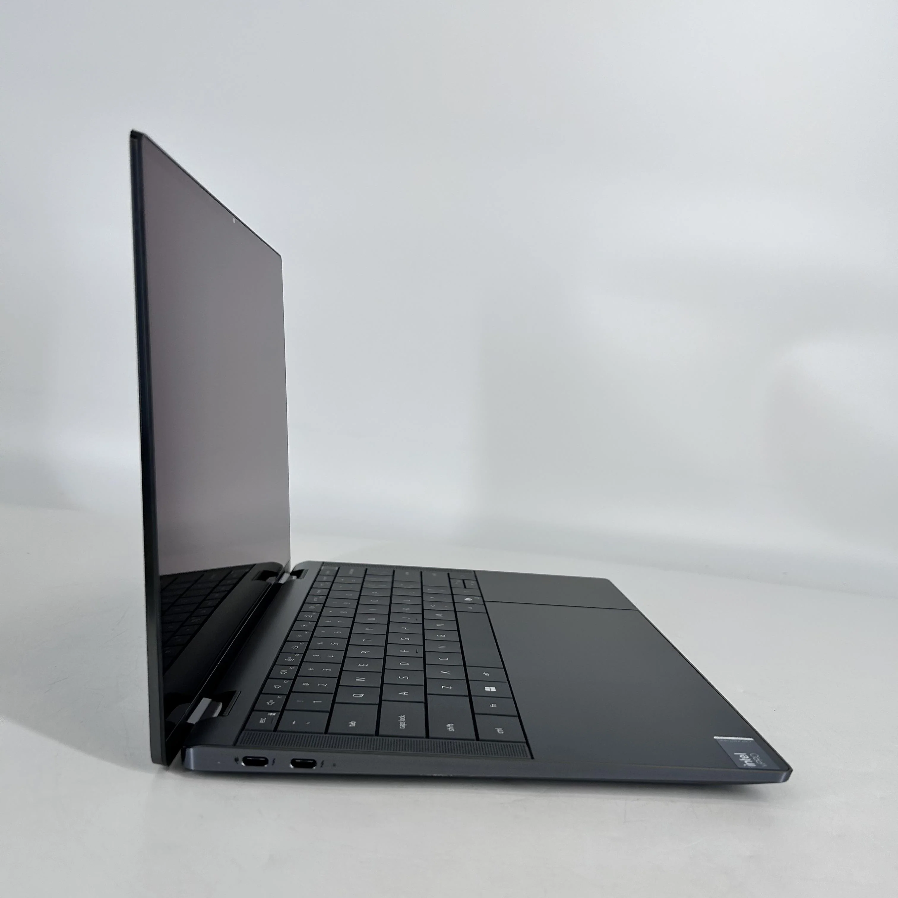 Dell Latitude 9450 (2-in-1) 14 Gray 2.1 GHz Intel Core Ultra 7 32GB RAM 1TB Solid State Drive - Image 25