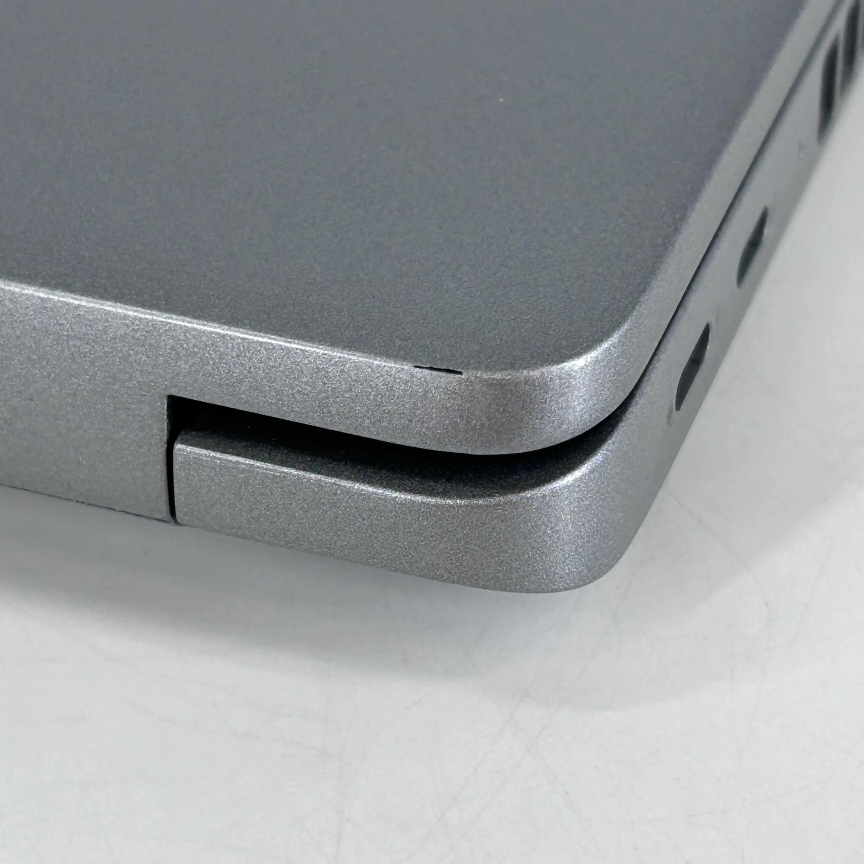 Dell Precision 3590 15.6 Gray 1.4 GHz Intel Core Ultra 7 32GB RAM 512GB Solid State Drive NVIDIA RTX 500 Ada 4 GB - Image 11