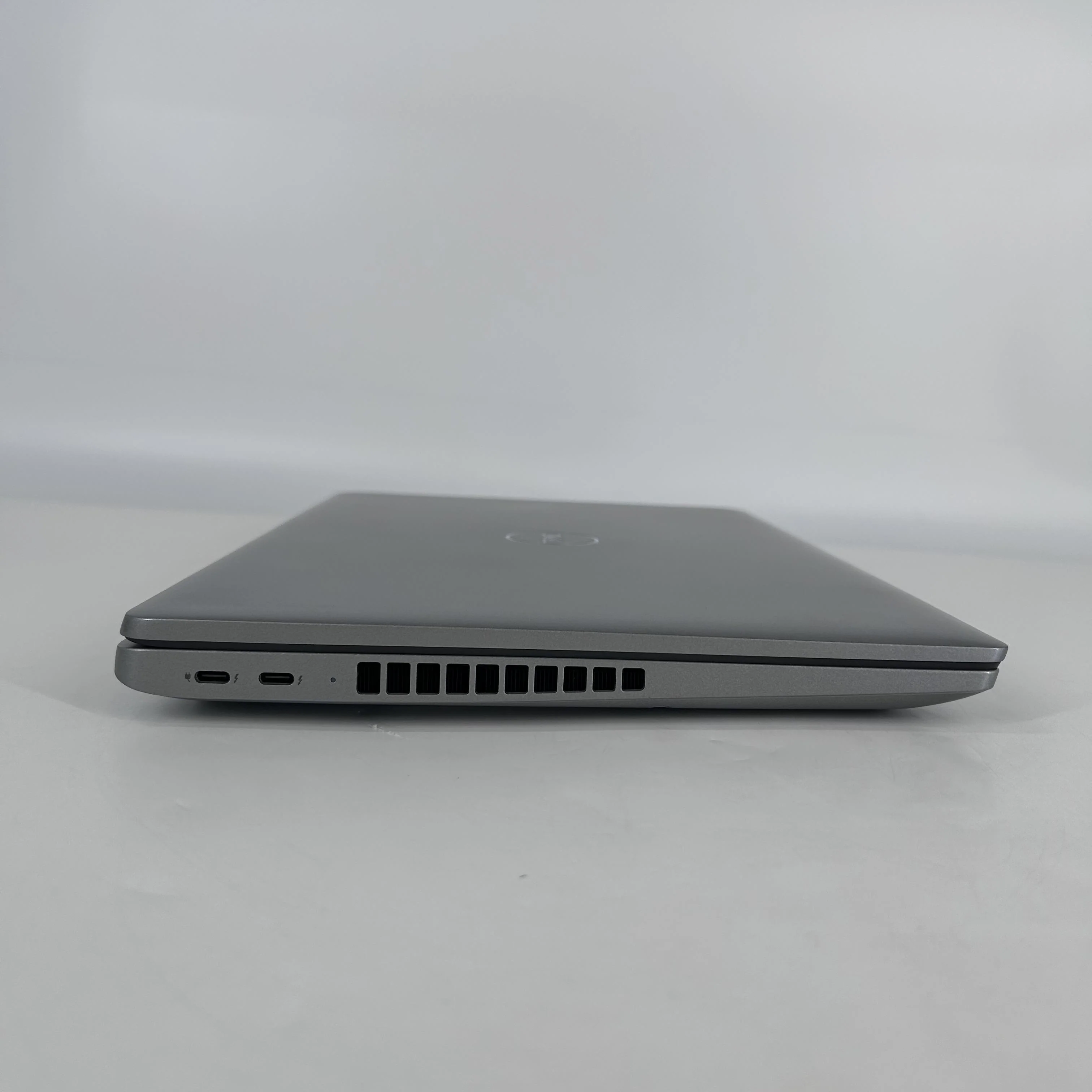 Dell Precision 3590 15.6 Gray 1.4 GHz Intel Core Ultra 7 32GB RAM 512GB Solid State Drive NVIDIA RTX 500 Ada 4 GB - Image 8