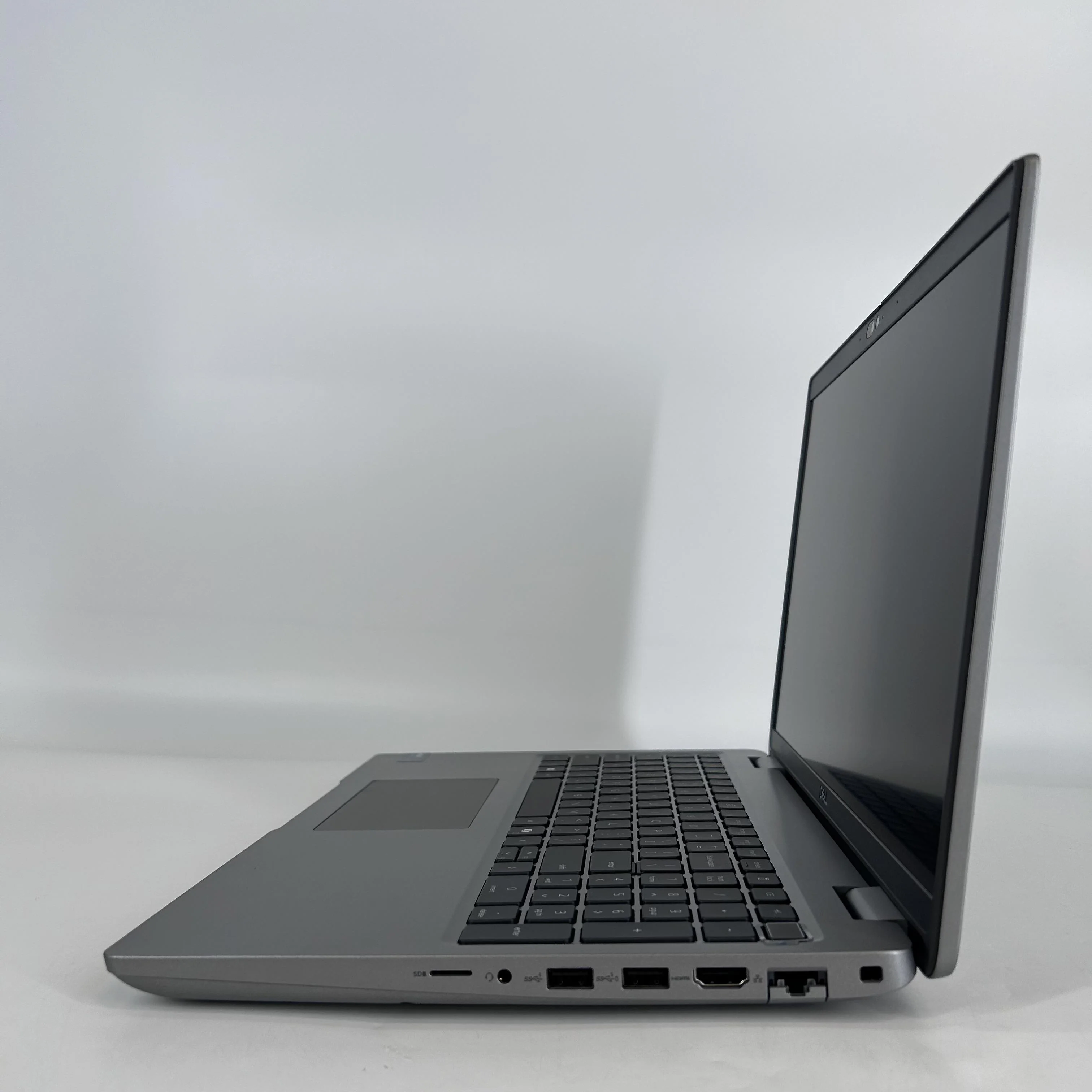 Dell Precision 3591 15.6 Gray 2.3 GHz Intel Core Ultra 9 32GB RAM 1TB Solid State Drive NVIDIA RTX 2000 Ada 8 GB - Image 4