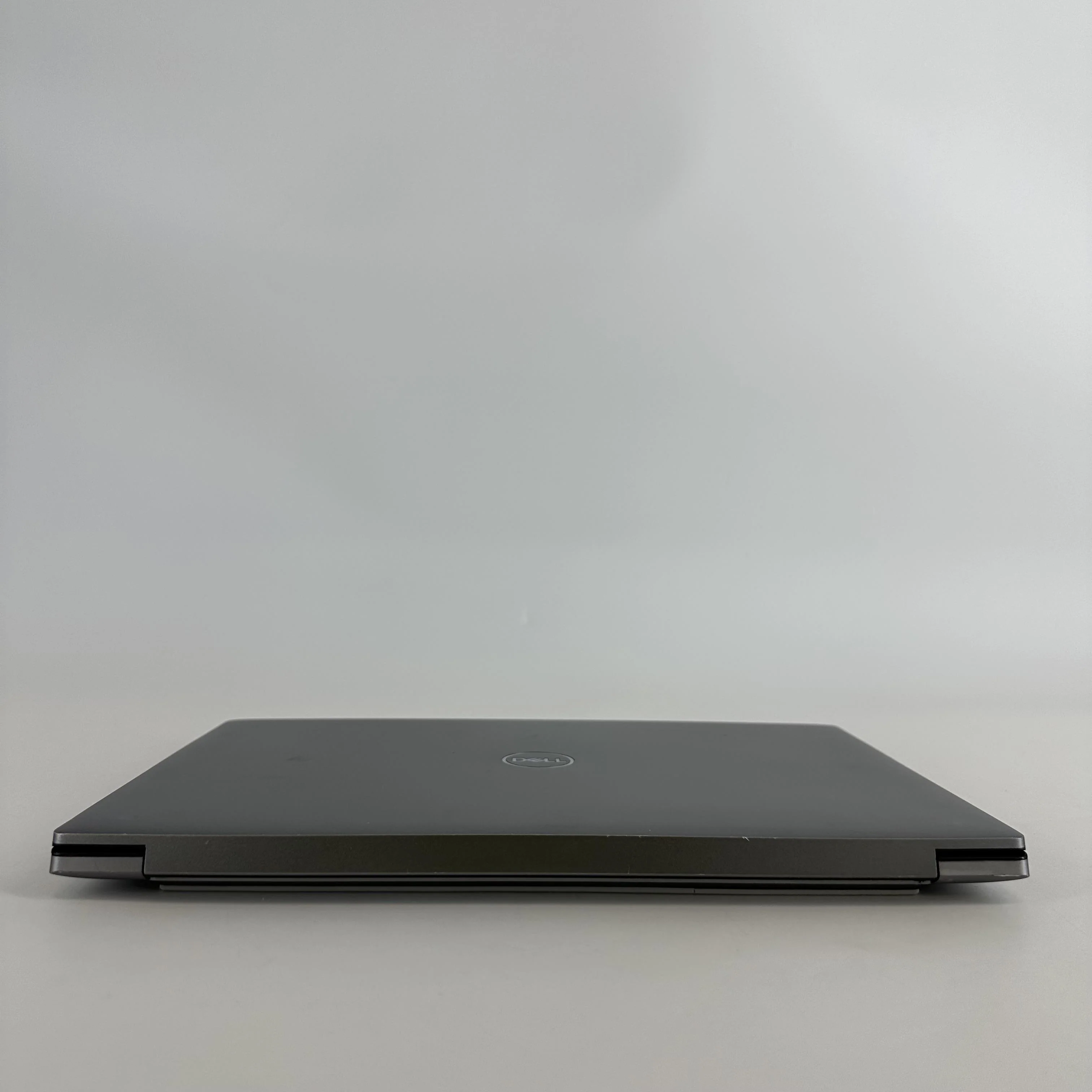 Dell Precision 5480 14 Gray 2.5 GHz Intel Core i7 13th Gen. 32GB RAM 256GB Solid State Drive NVIDIA RTX A1000 6 GB - Image 33