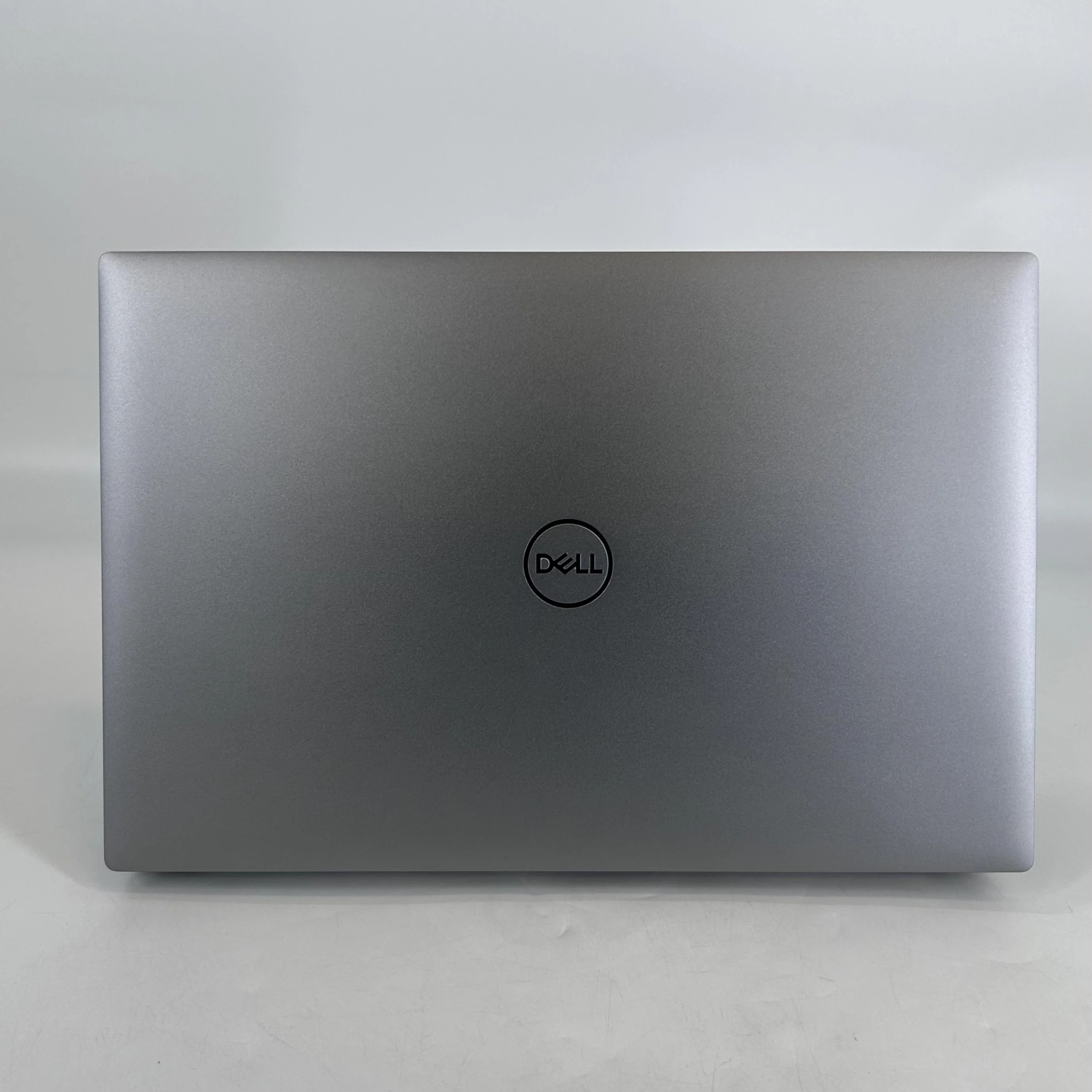 Dell Precision 5490 14 Gray 3.8 GHz Intel Core Ultra 7 32GB RAM 1TB Solid State Drive NVIDIA RTX 2000 Ada 8 GB - Image 10