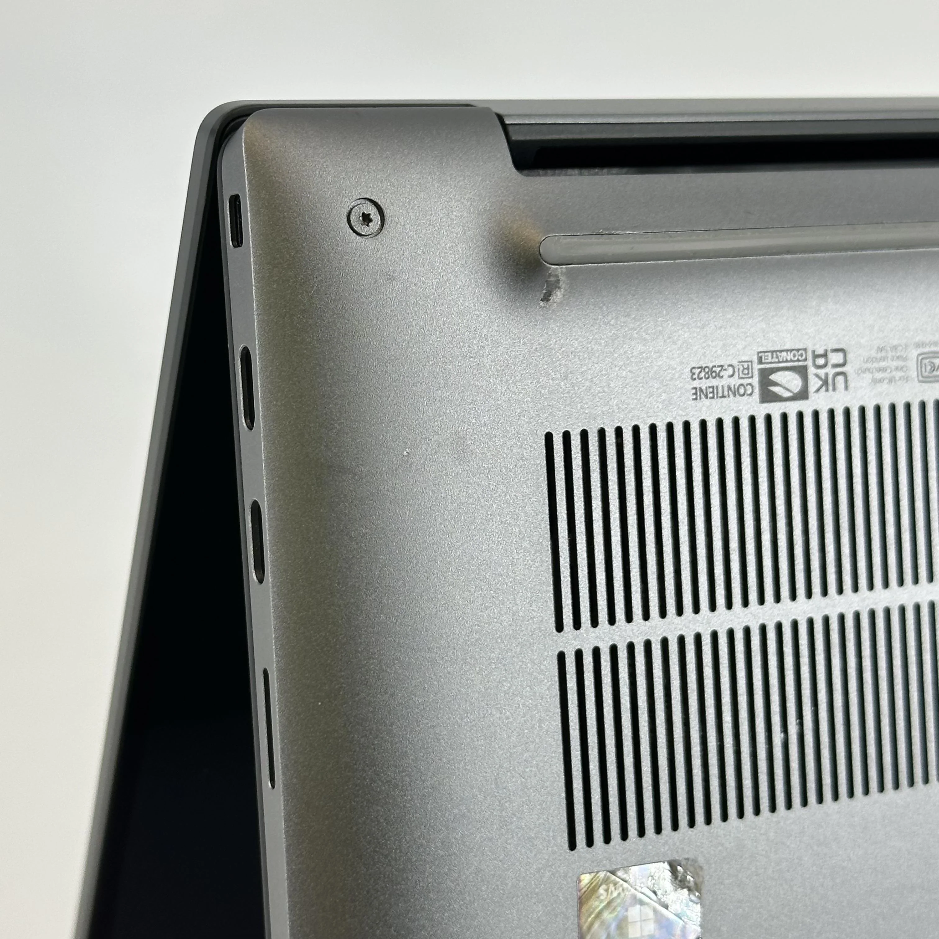 Dell Precision 5490 14 Gray 3.8 GHz Intel Core Ultra 7 32GB RAM 512GB Solid State Drive NVIDIA RTX 1000 Ada 6 GB - Image 7