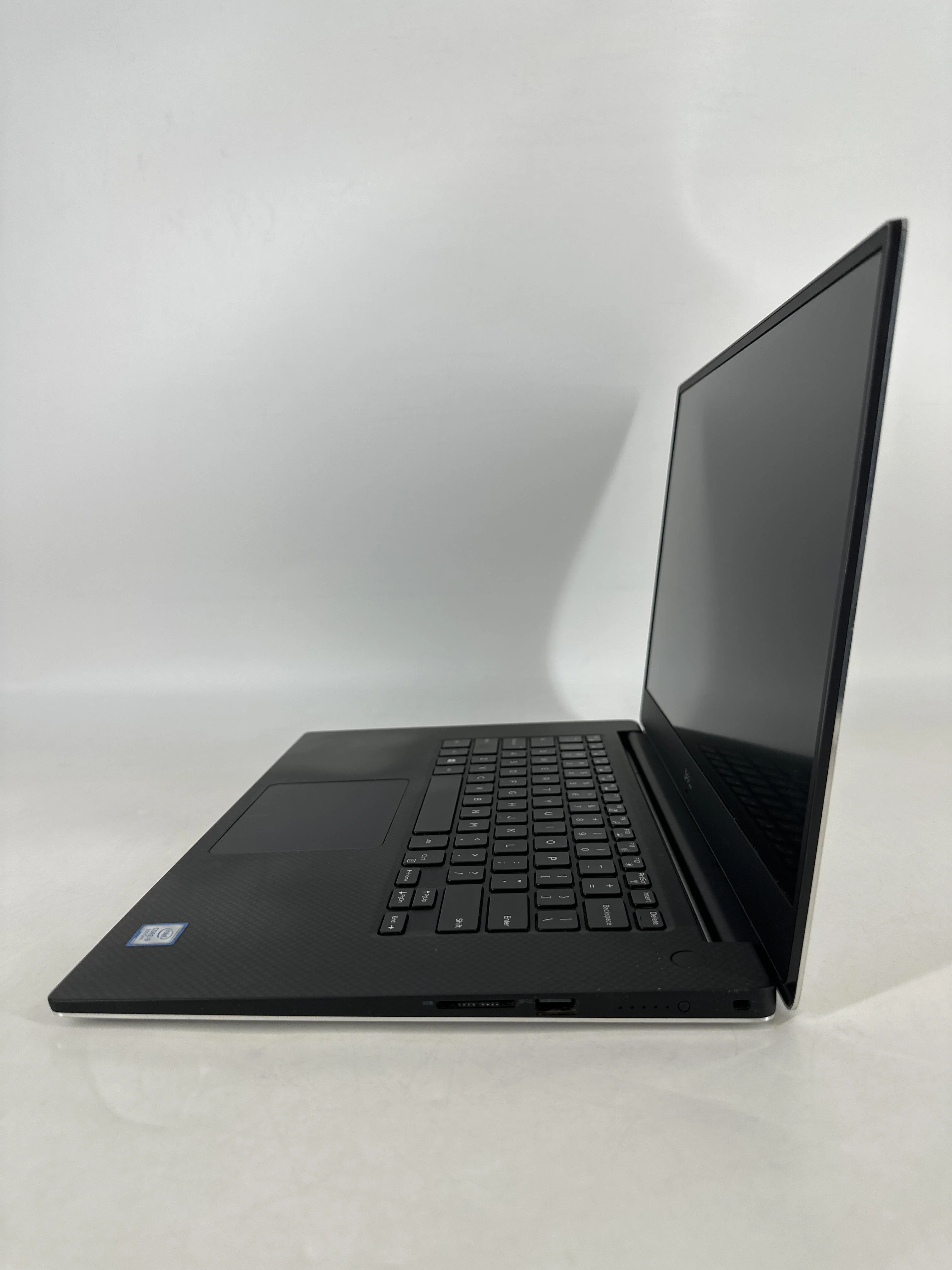 Dell Precision 5530 15.6 Gray 2.9 GHz Intel Core i9 8th Gen. 32GB RAM 512GB Solid State Drive NVIDIA Quadro P2000 4 GB - Image 4