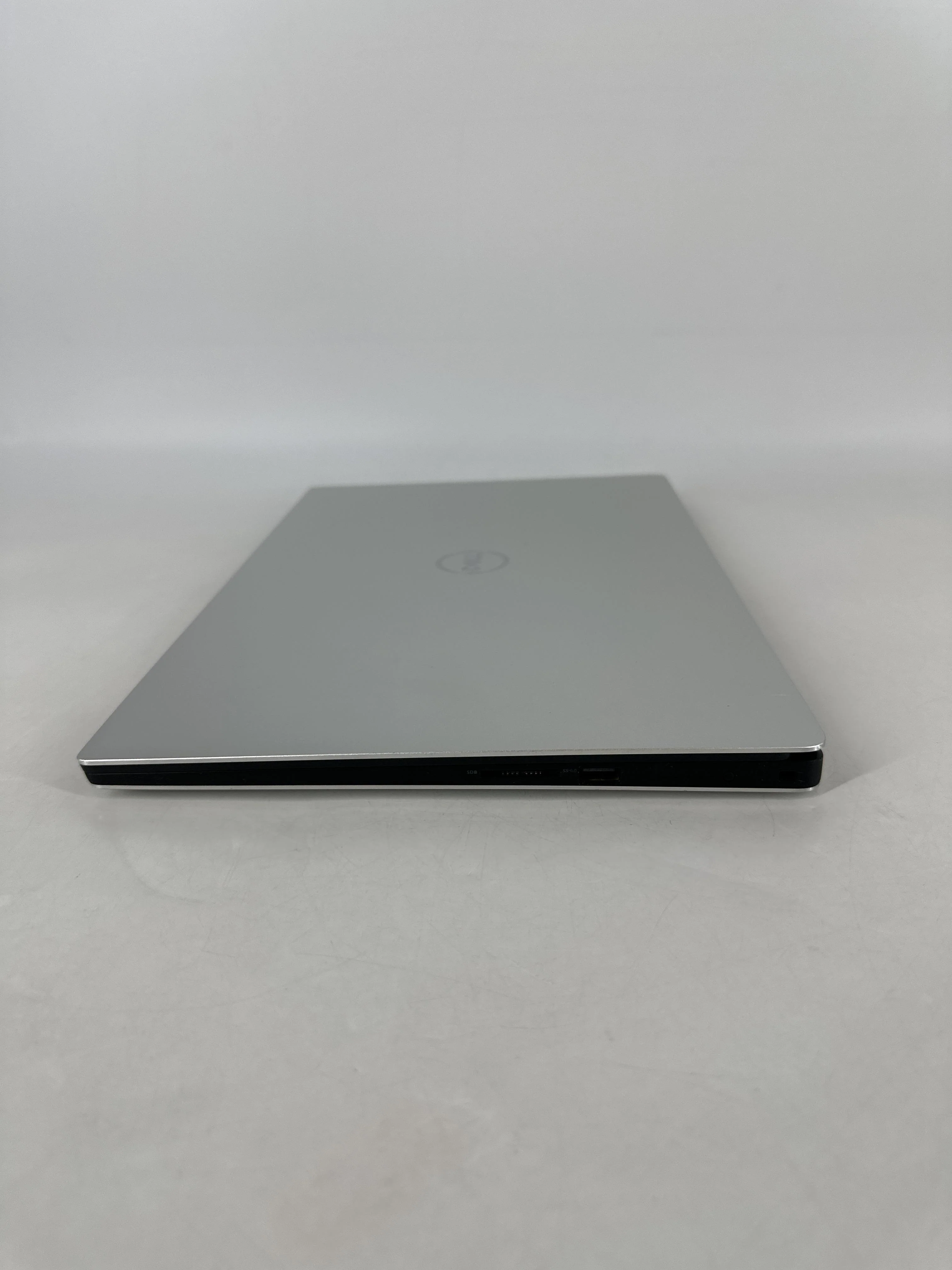 Dell Precision 5530 15.6 Gray 2.9 GHz Intel Core i9 8th Gen. 32GB RAM 512GB Solid State Drive NVIDIA Quadro P2000 4 GB - Image 8