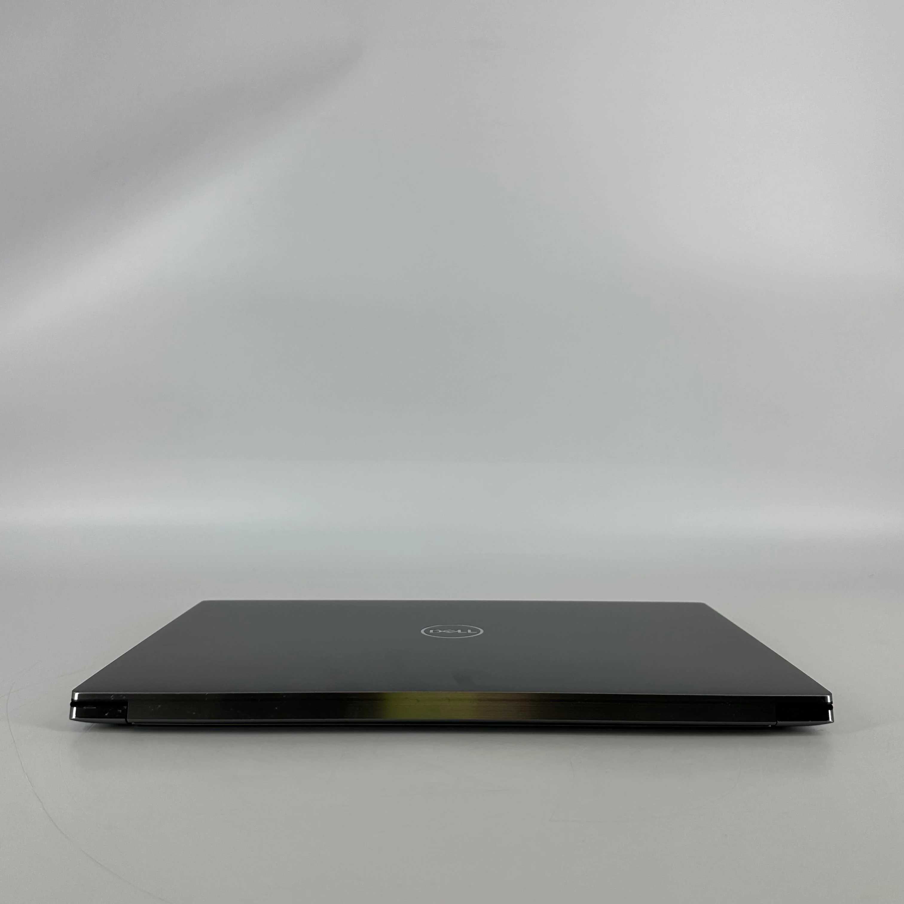 Dell Precision 5550 15.6 Gray 2.6 GHz Intel Core i7 10th Gen. 32GB RAM 1TB Solid State Drive NVIDIA Quadro T1000 4 GB - Image 8