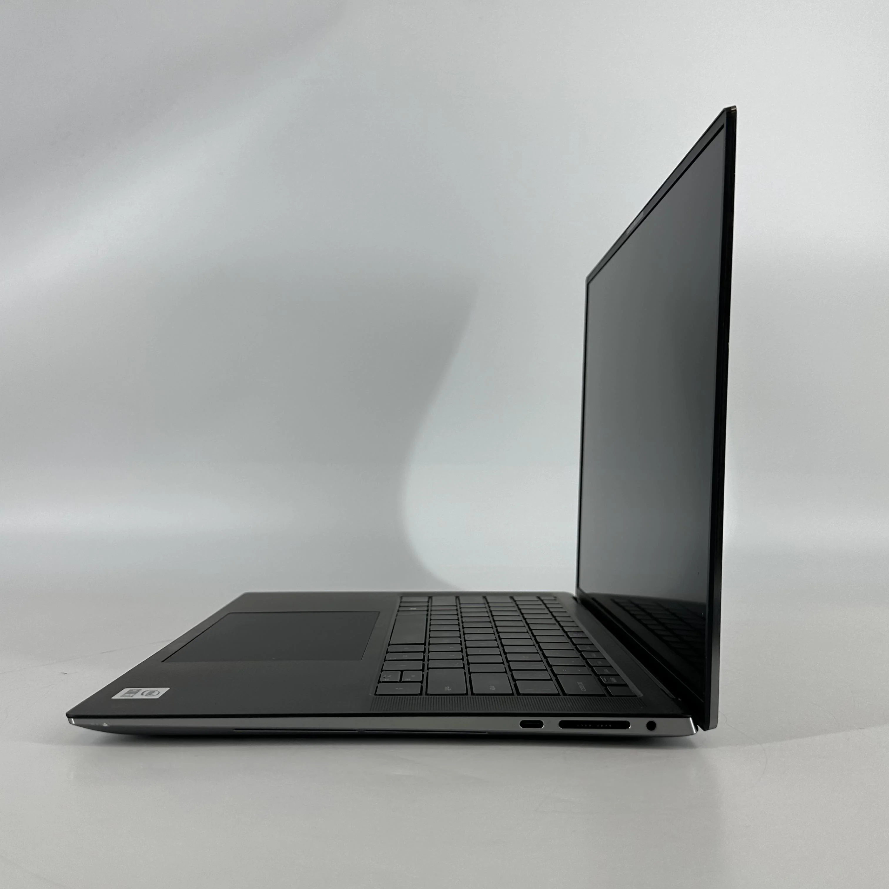 Dell Precision 5550 15.6 Gray 2.6 GHz Intel Core i7 10th Gen. 32GB RAM 1TB Solid State Drive NVIDIA Quadro T1000 4 GB - Image 4
