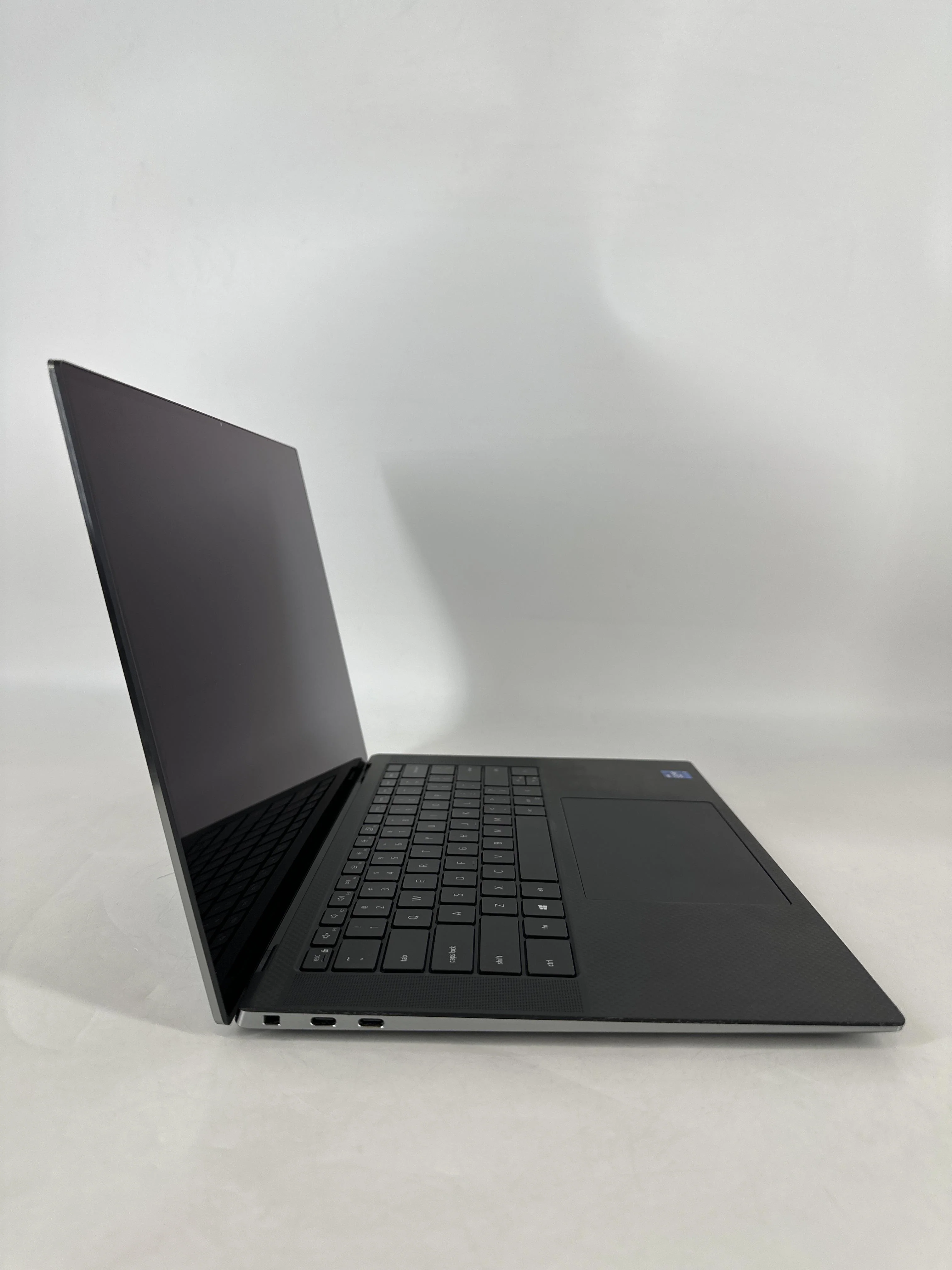Dell Precision 5560 15.6 Gray 2.5 GHz Intel Core i7 11th Gen. 32GB RAM 1TB Solid State Drive NVIDIA Quadro T1200 4 GB - Image 3