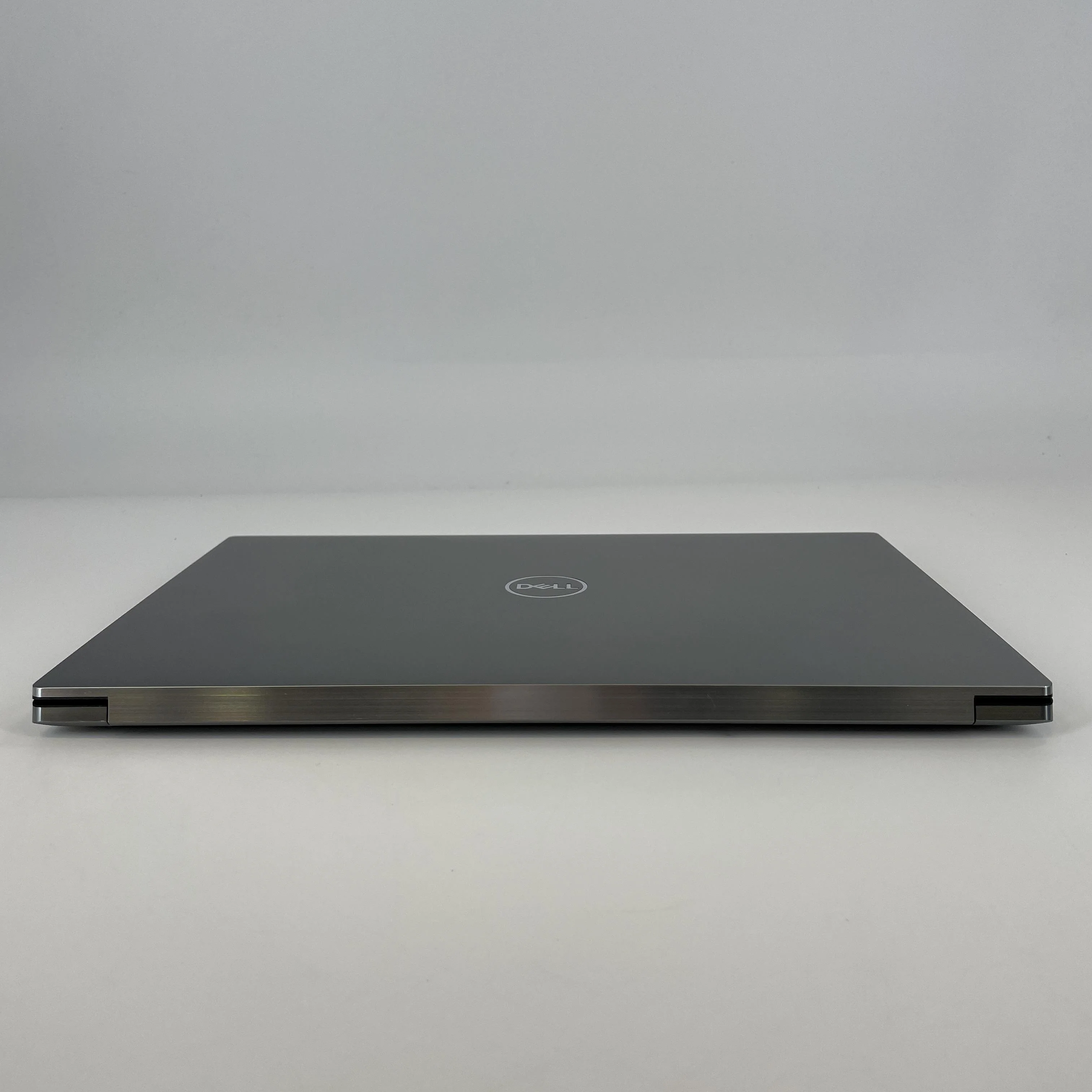 Dell Precision 5560 15.6 Gray 2.5 GHz Intel Core i7 11th Gen. 64GB RAM 2TB Solid State Drive NVIDIA RTX A2000 4 GB - Image 4
