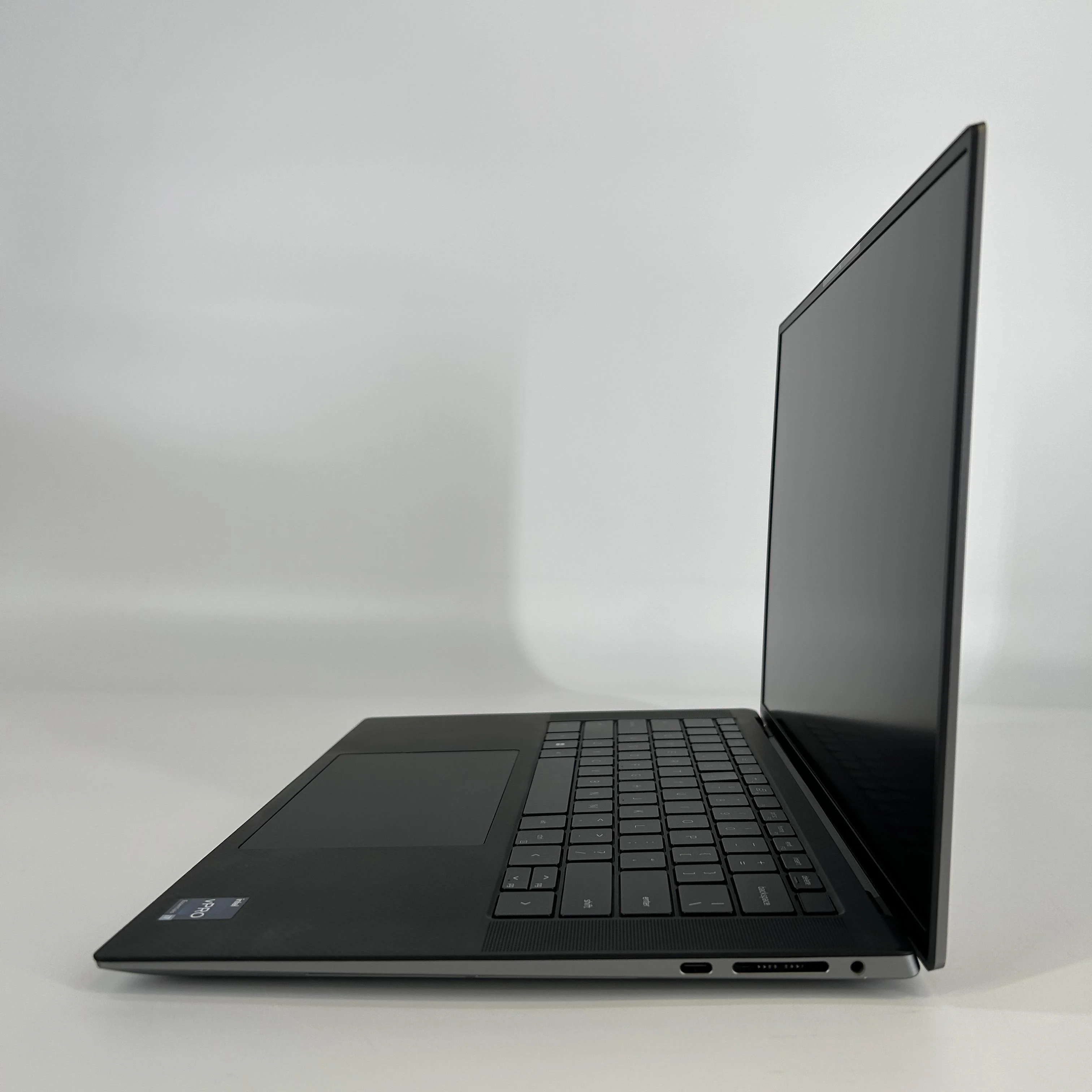 Dell Precision 5570 15.6 Gray 2.3 GHz Intel Core i7 12th Gen. 32GB RAM 512GB Solid State Drive NVIDIA RTX A1000 4 GB - Image 4