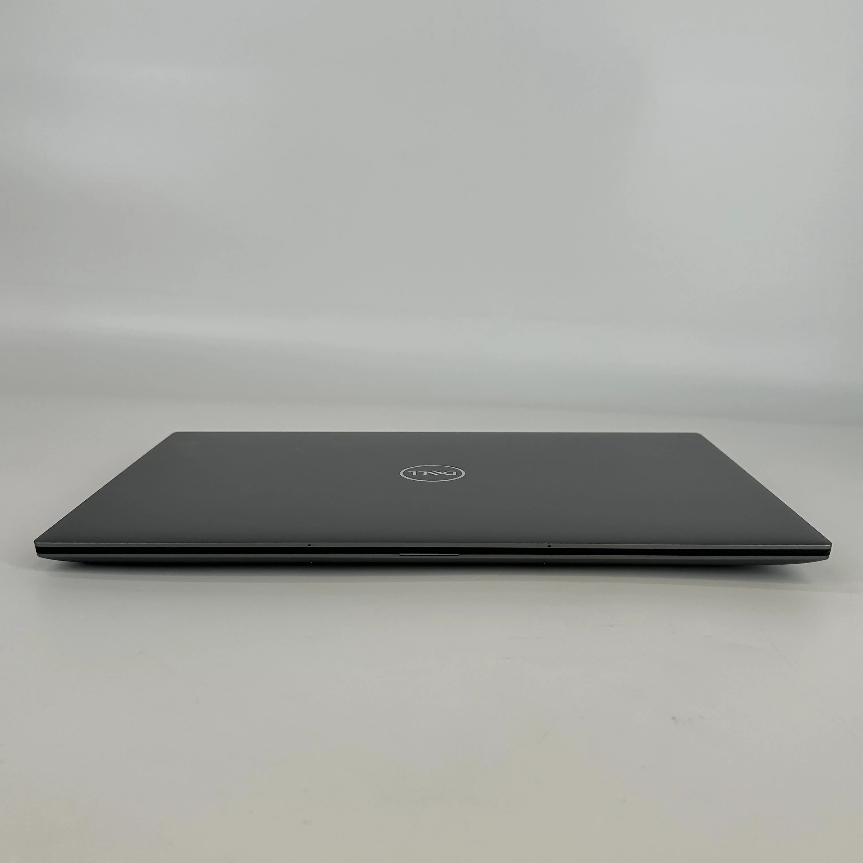 Dell Precision 5570 15.6 Gray 2.3 GHz Intel Core i7 12th Gen. 32GB RAM 512GB Solid State Drive NVIDIA RTX A1000 4 GB - Image 9