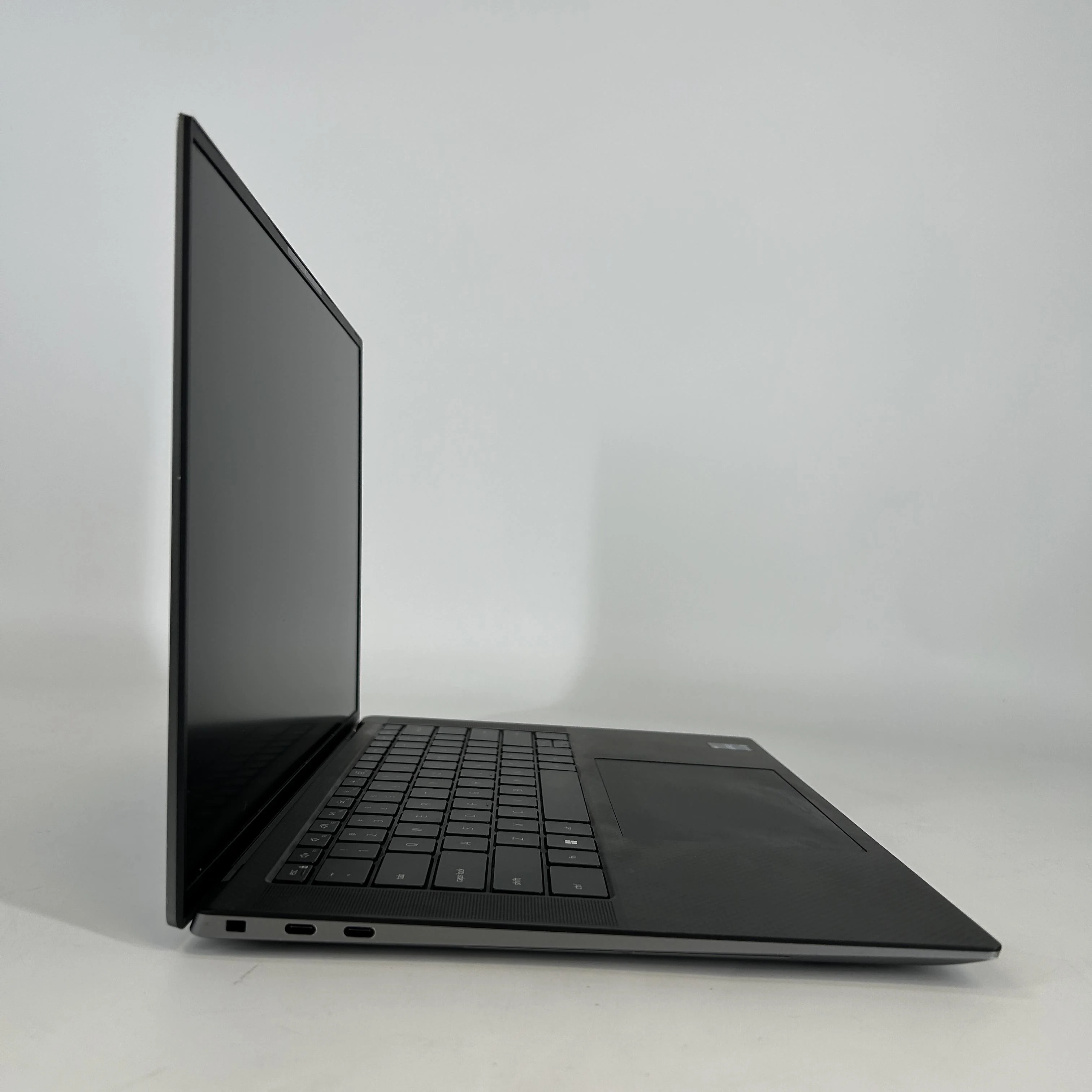 Dell Precision 5570 15.6 Gray 2.3 GHz Intel Core i7 12th Gen. 32GB RAM 512GB Solid State Drive NVIDIA RTX A1000 4 GB - Image 3