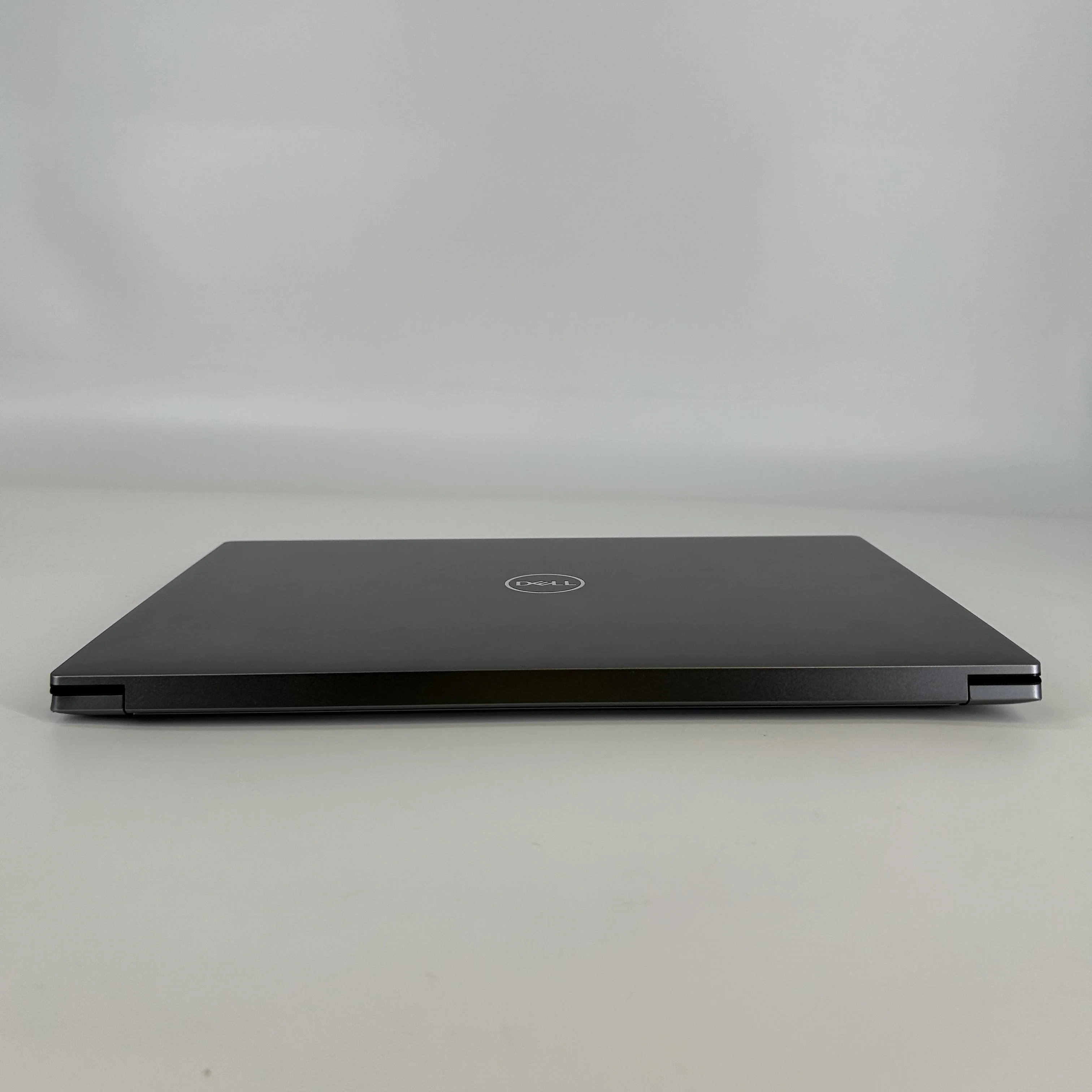 Dell Precision 5570 15.6 Gray 2.3 GHz Intel Core i7 12th Gen. 32GB RAM 512GB Solid State Drive NVIDIA RTX A2000 8 GB - Image 7