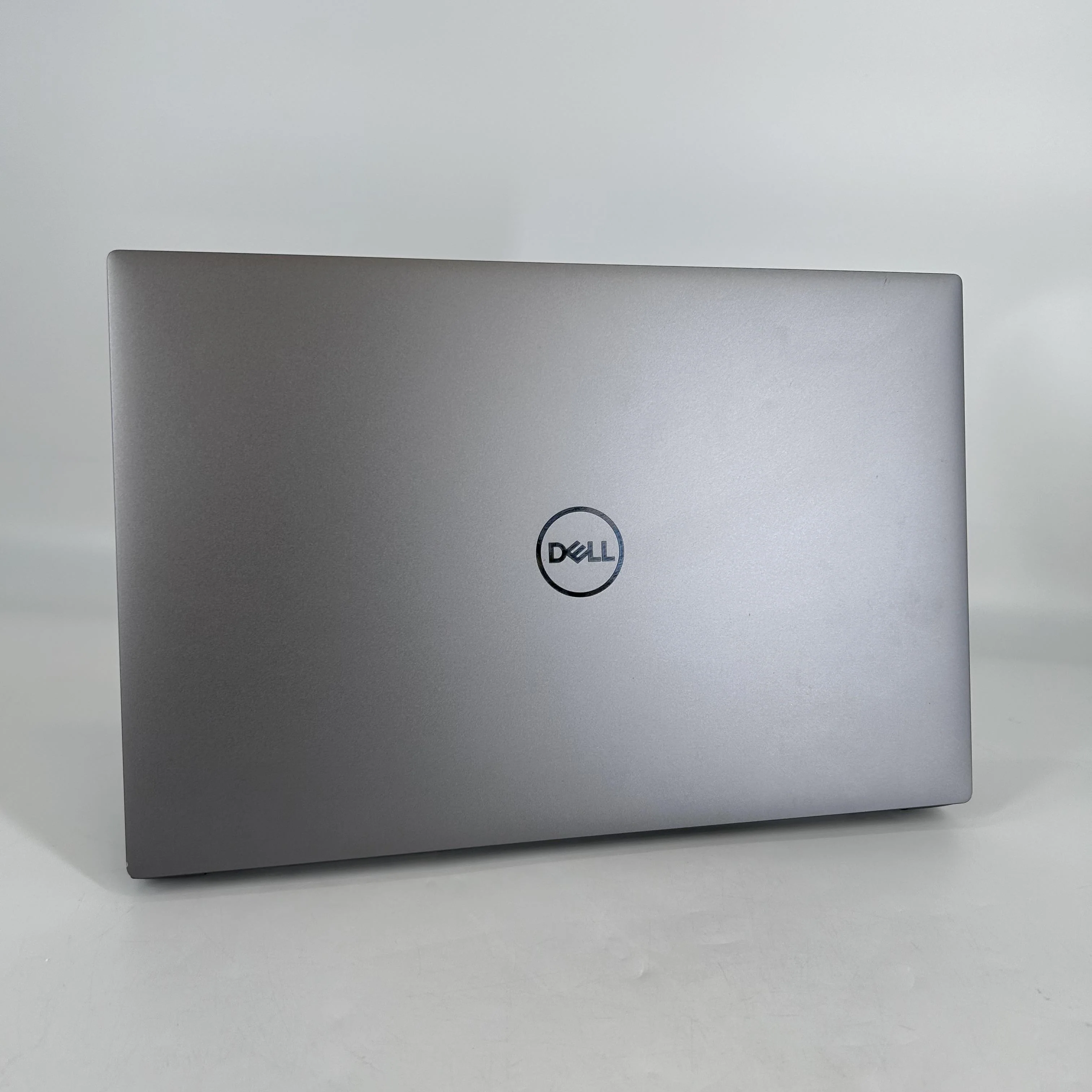 Dell Precision 5570 15.6 Gray 2.3 GHz Intel Core i7 12th Gen. 32GB RAM 512GB Solid State Drive NVIDIA RTX A2000 8 GB - Image 5