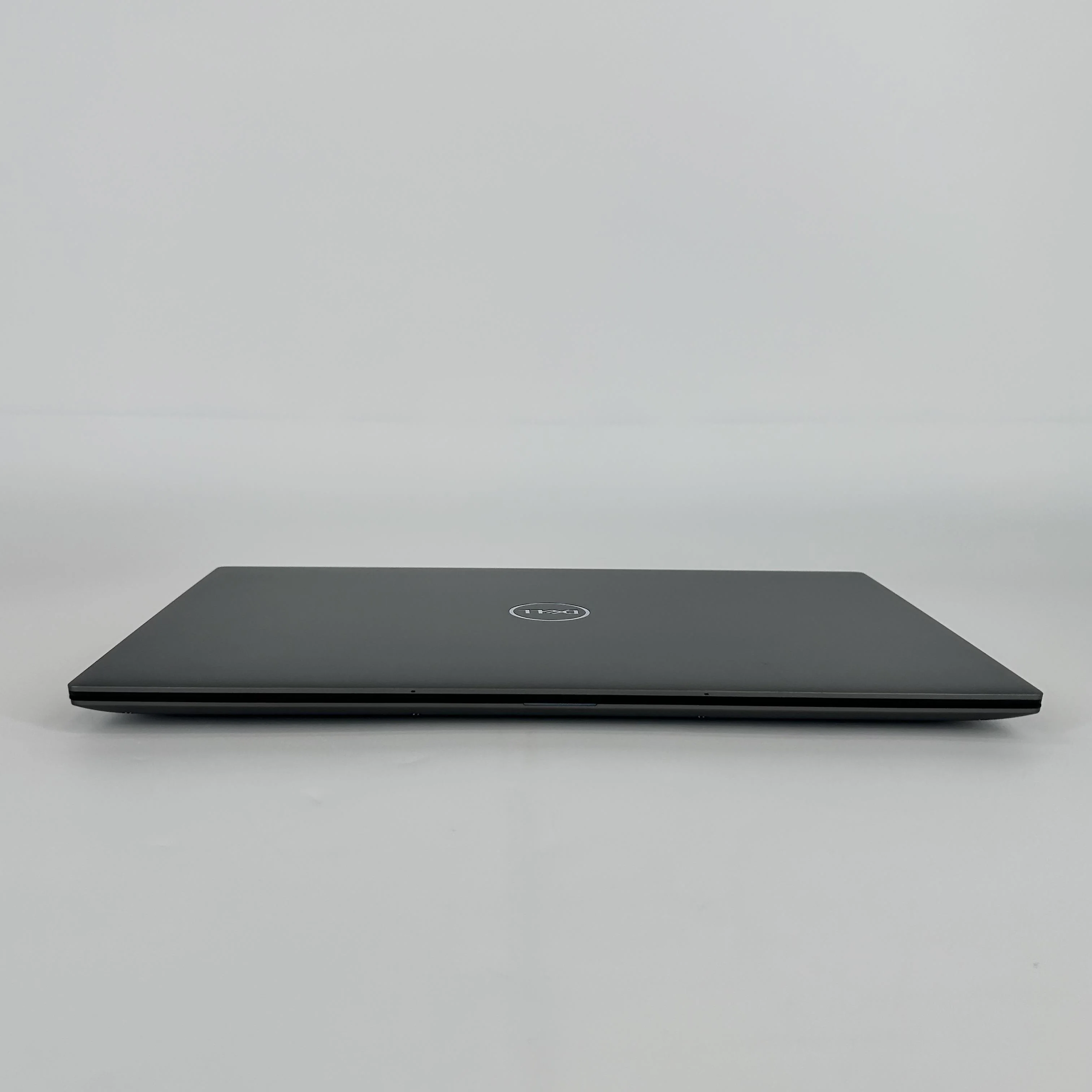 Dell Precision 5570 15.6 Gray 2.5 GHz Intel Core i9 12th Gen. 8GB RAM 1TB Solid State Drive NVIDIA RTX A2000 8 GB - Image 8
