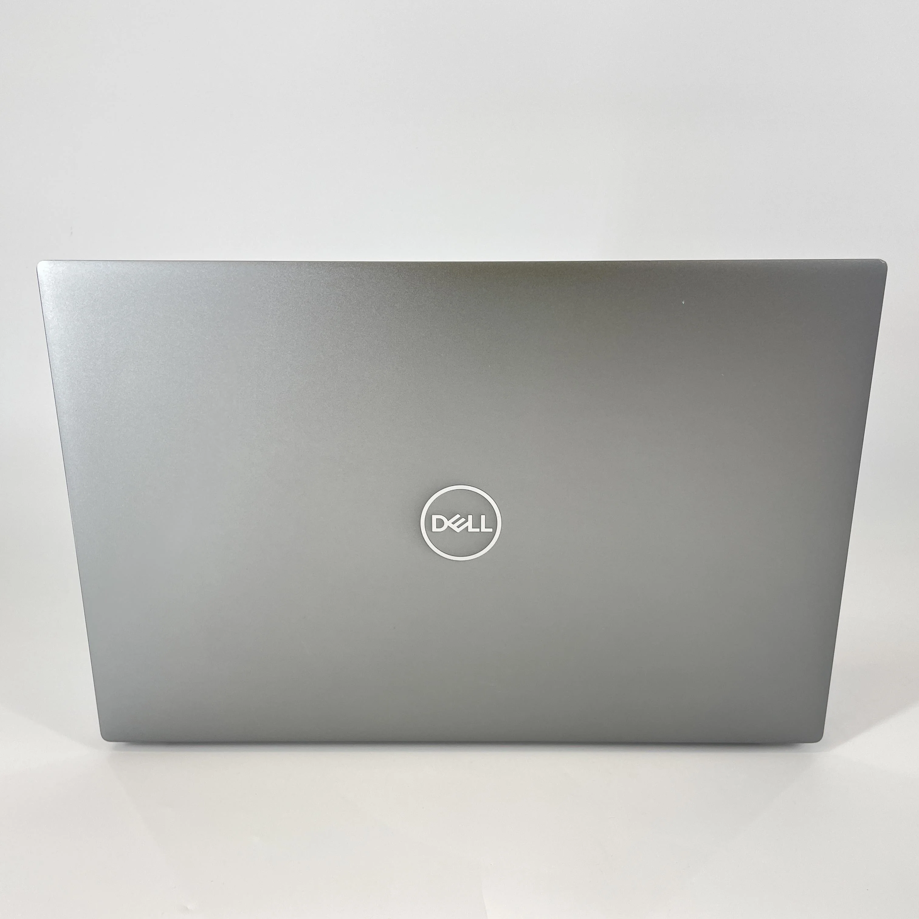 Dell Precision 5570 15.6 Gray 2.5 GHz Intel Core i9 12th Gen. 8GB RAM 512GB Solid State Drive NVIDIA RTX A2000 8 GB - Image 5