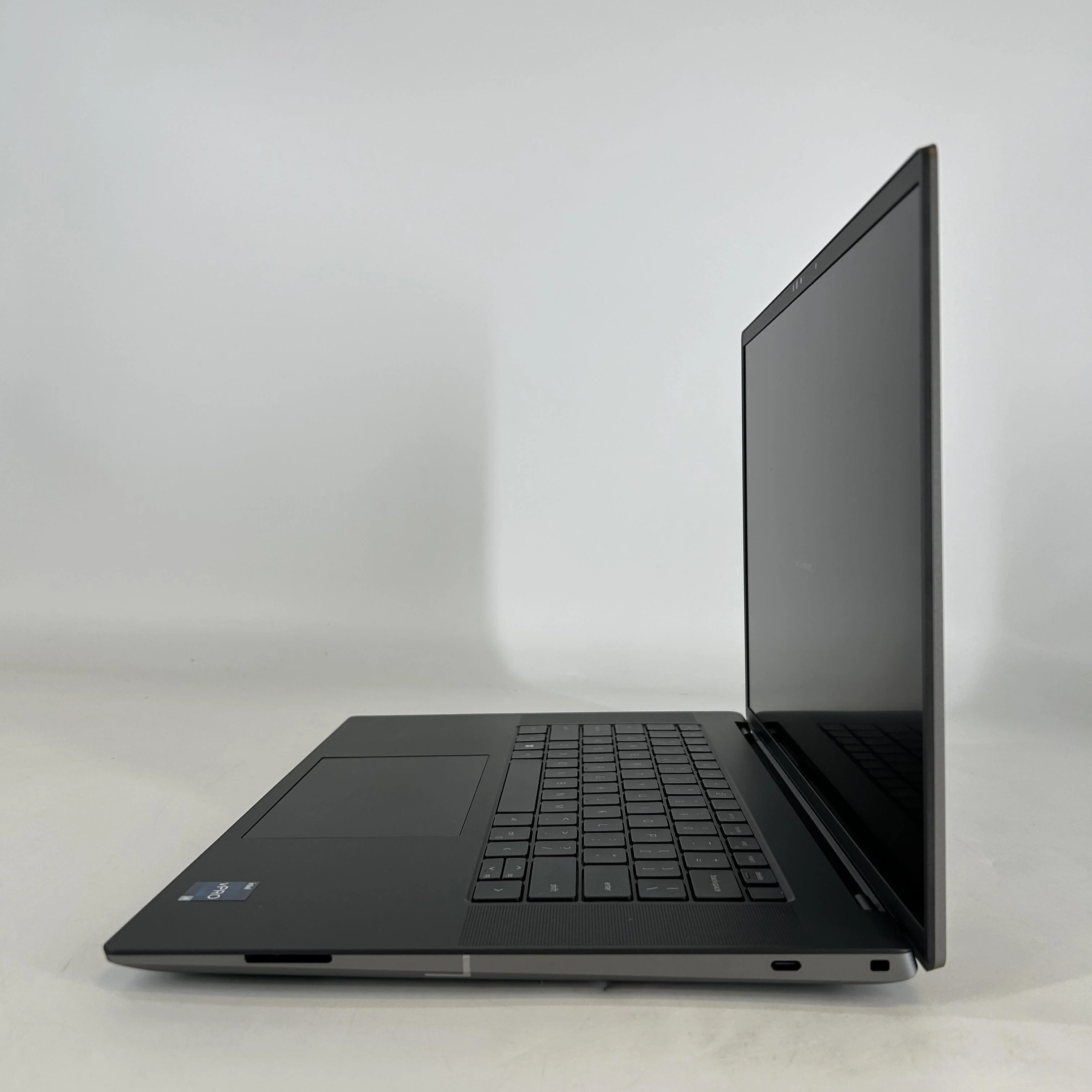 Dell Precision 5680 16 Gray 2.6 GHz Intel Core i9 13th Gen. 64GB RAM 1TB Solid State Drive NVIDIA RTX A1000 6 GB - Image 4
