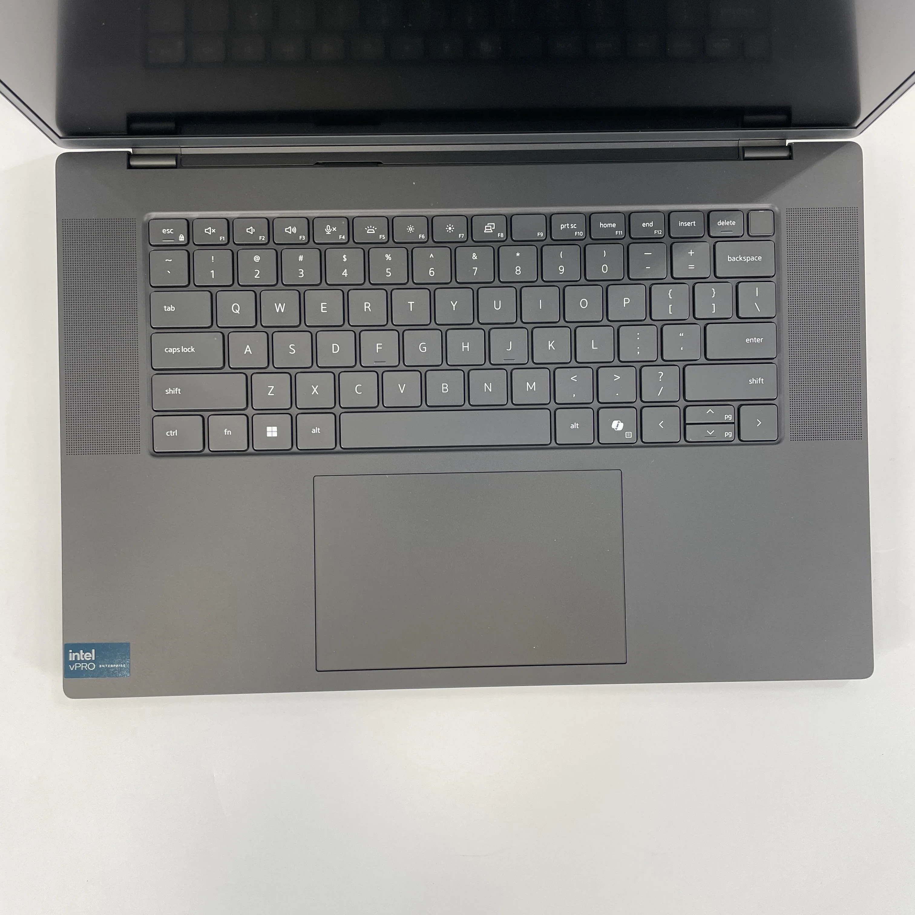 Dell Precision 5690 16 2.5 GHz Intel Core Ultra 9 64GB RAM 512GB Solid State Drive NVIDIA RTX 2000 Ada 8 GB - Image 2