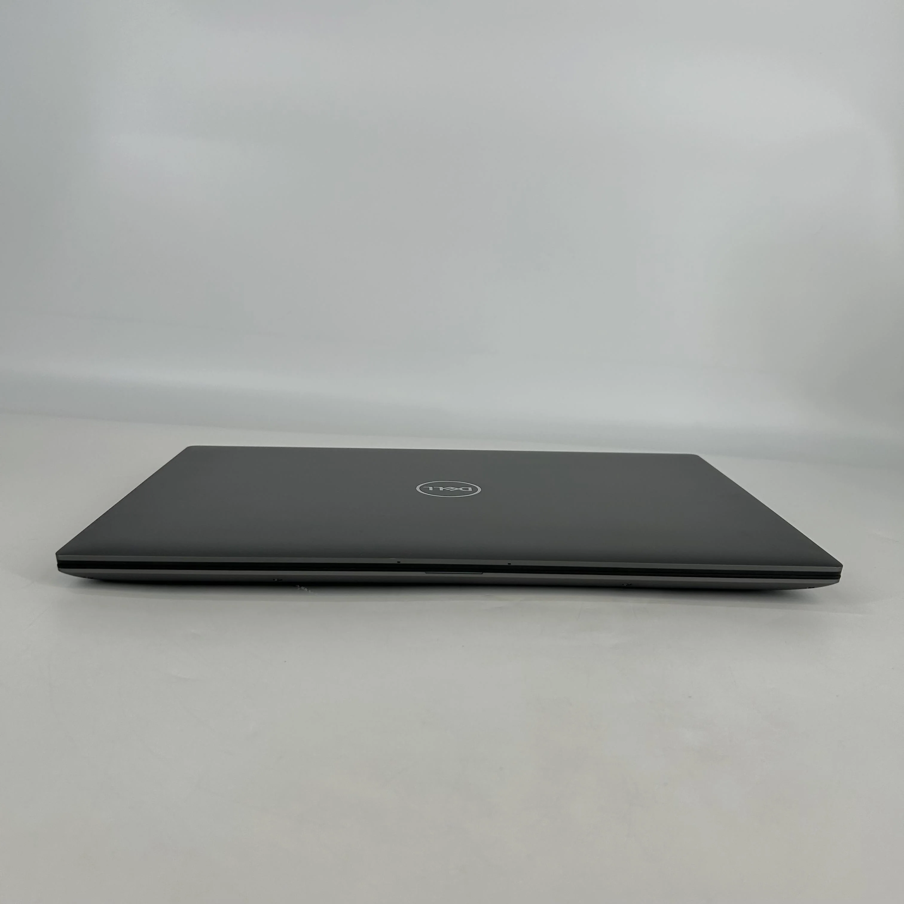 Dell Precision 5690 16 Gray 3.8 GHz Intel Core Ultra 7 32GB RAM 2TB Solid State Drive NVIDIA RTX 2000 Ada 8 GB - Image 8